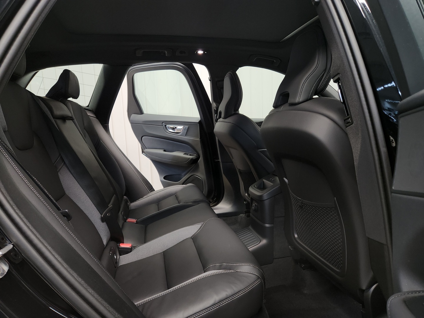 VOLVO XC60 9
