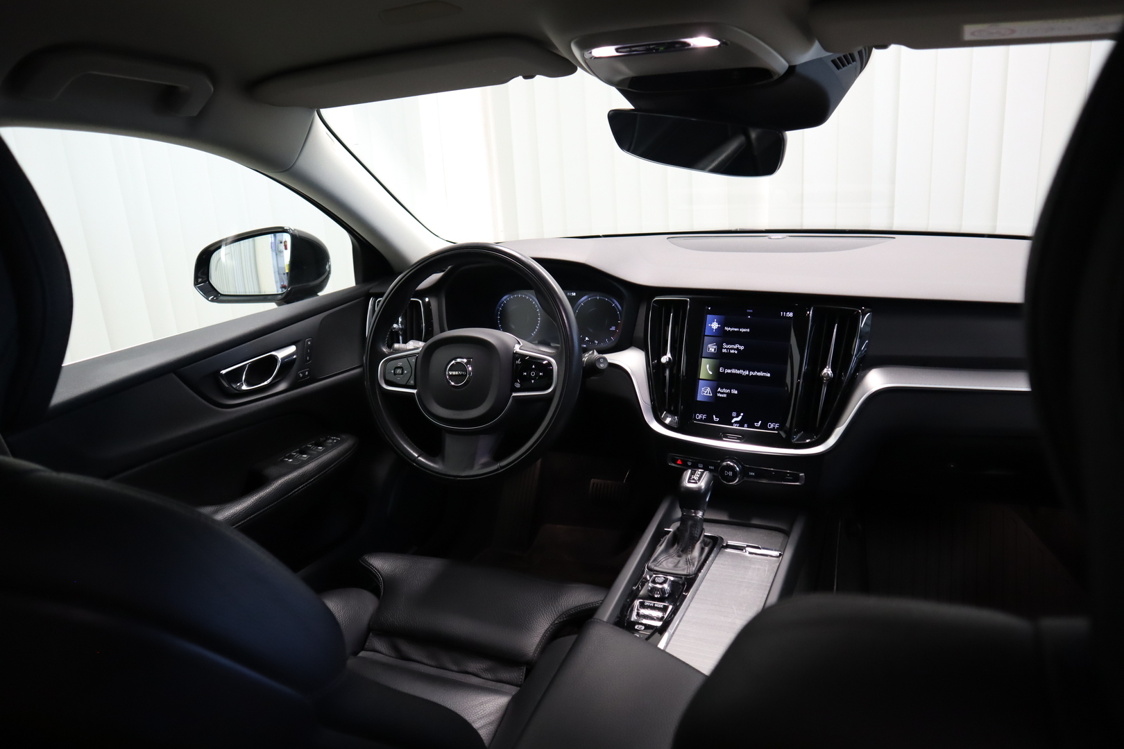 VOLVO V60 18