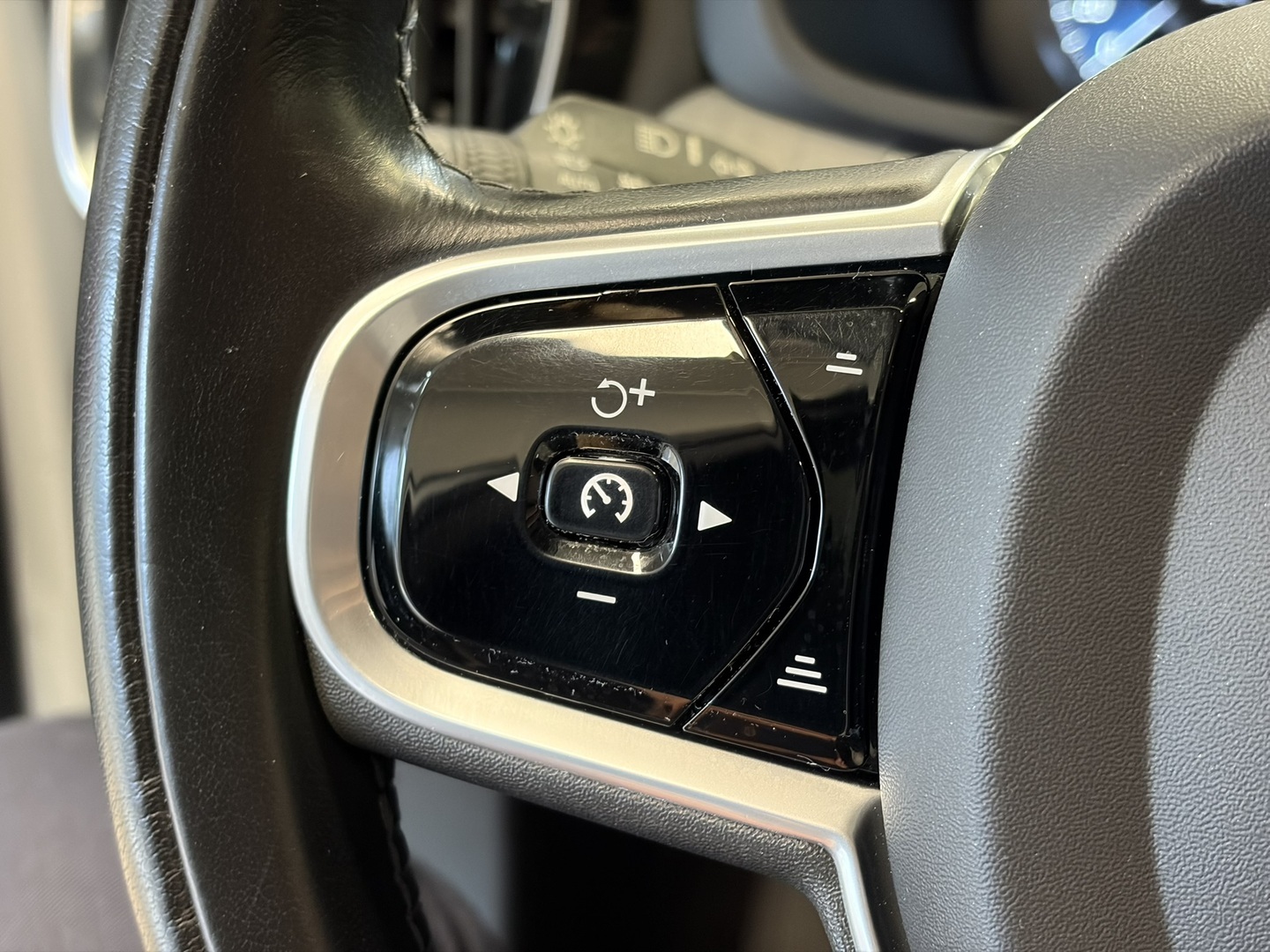 VOLVO V60 13