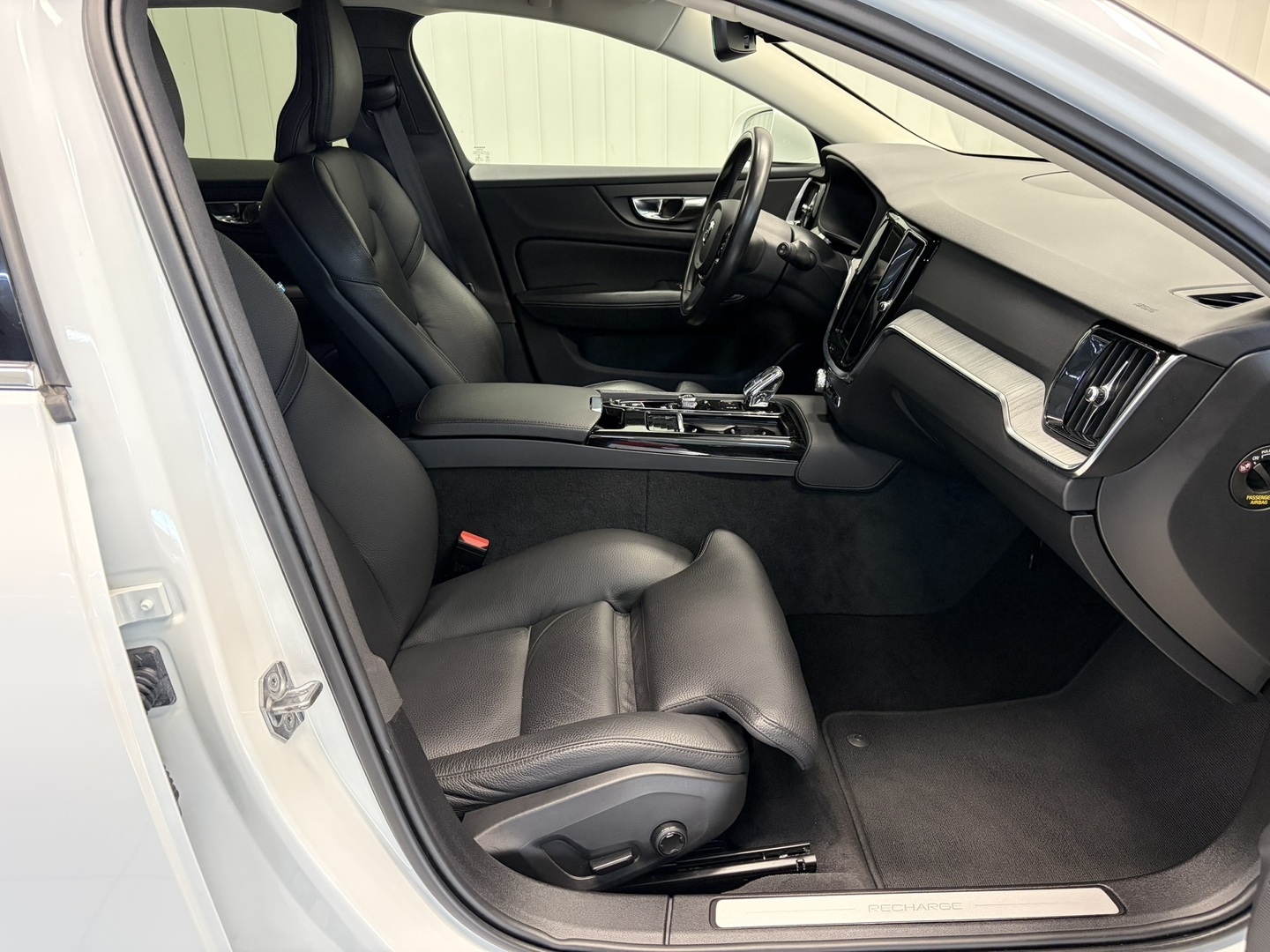 VOLVO V60 8