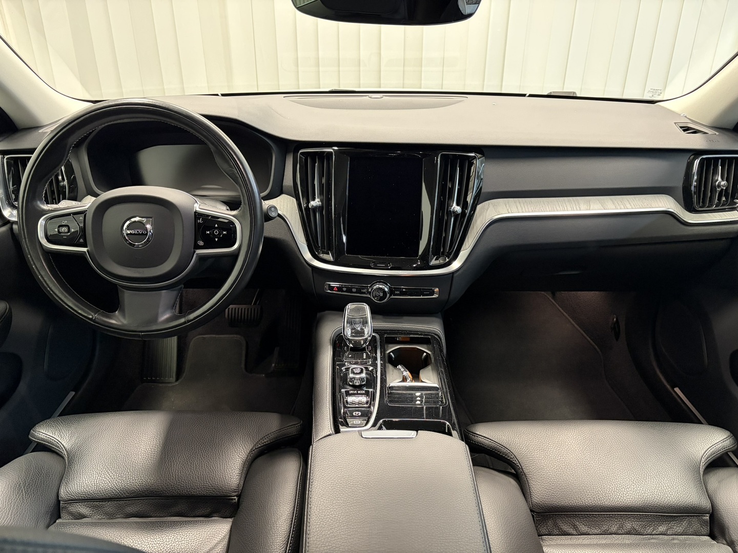 VOLVO V60 9
