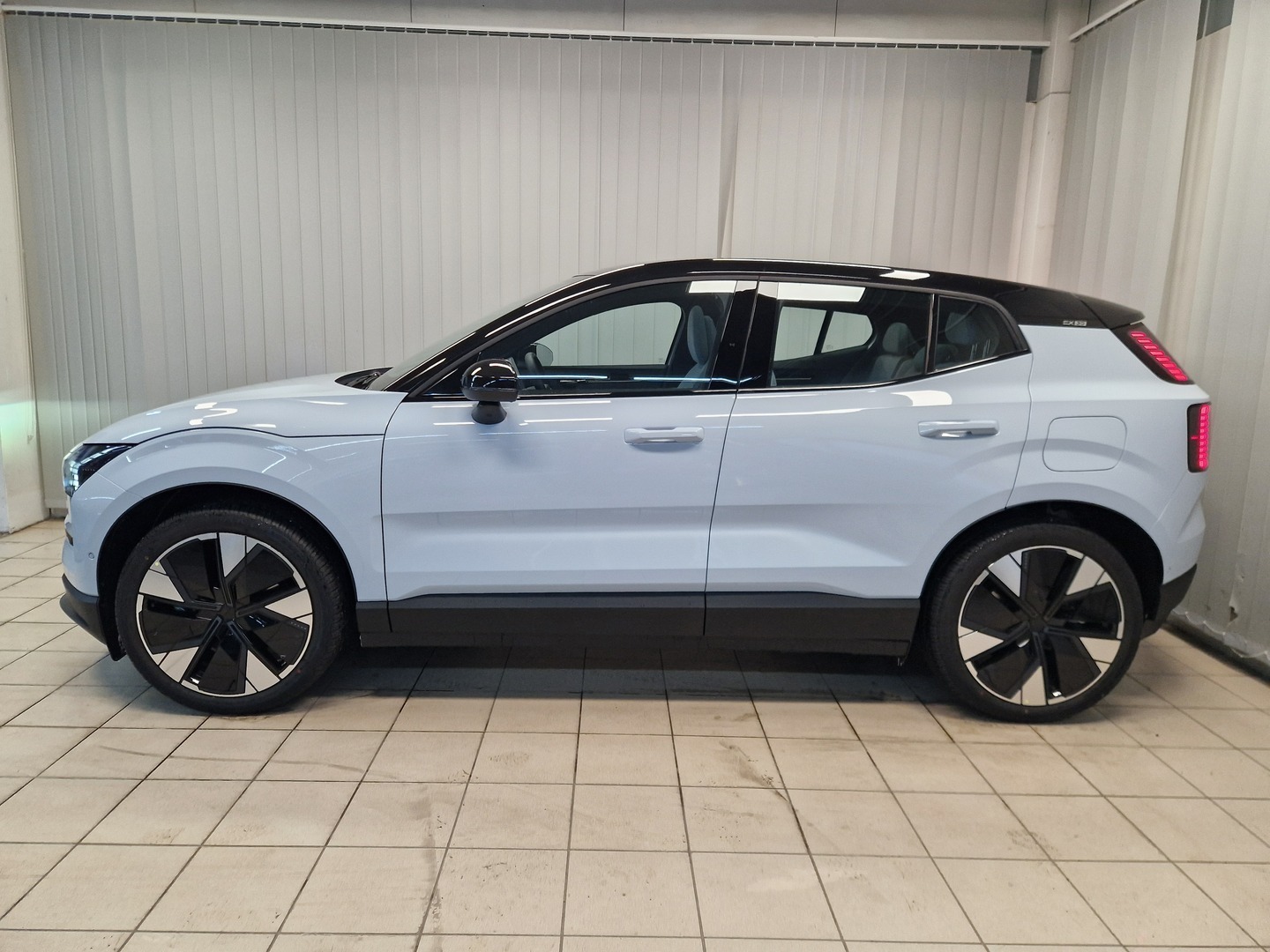 VOLVO EX30 6