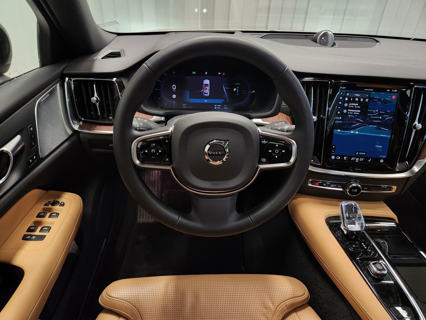 VOLVO V60 13