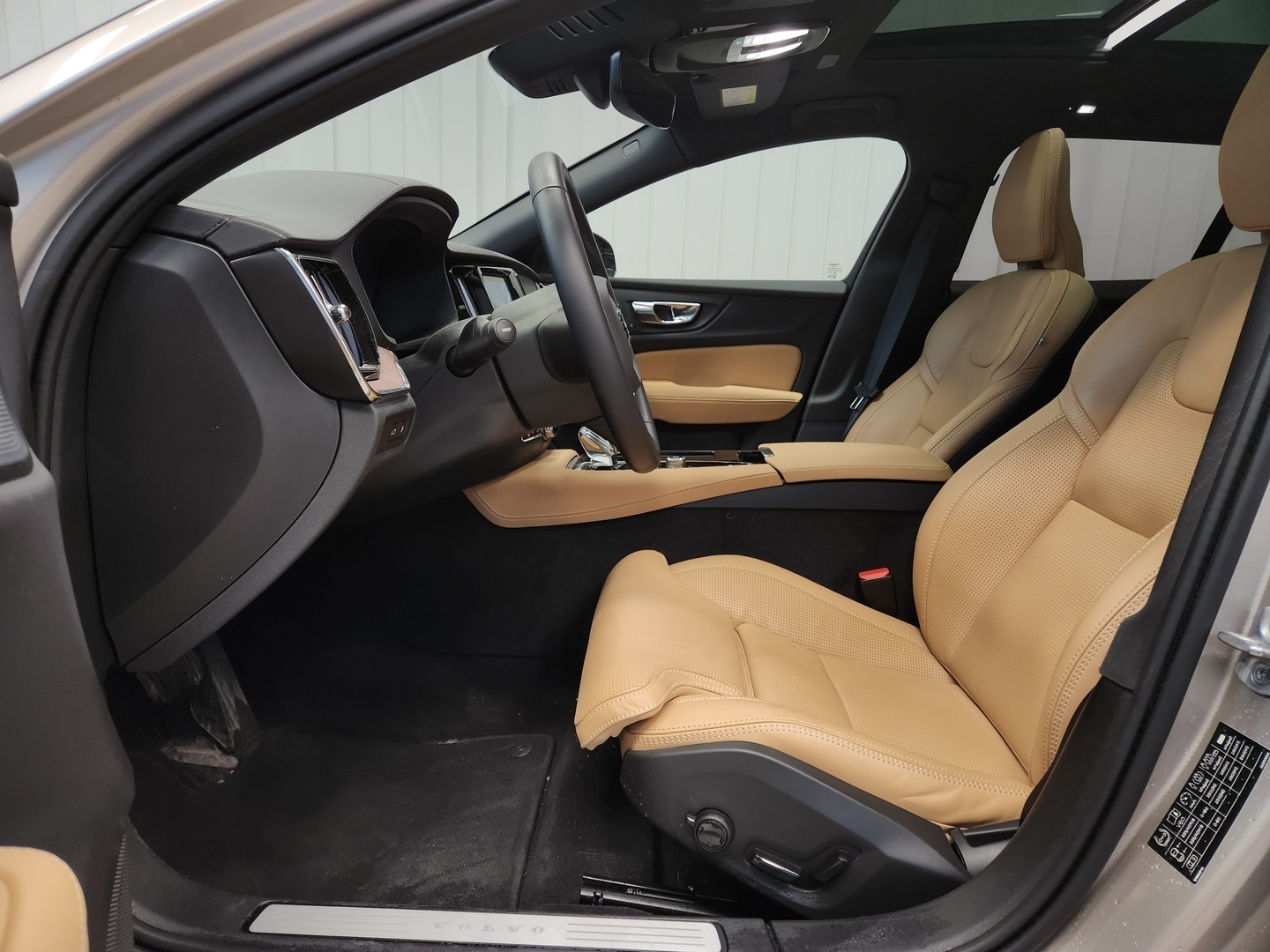 VOLVO V60 8