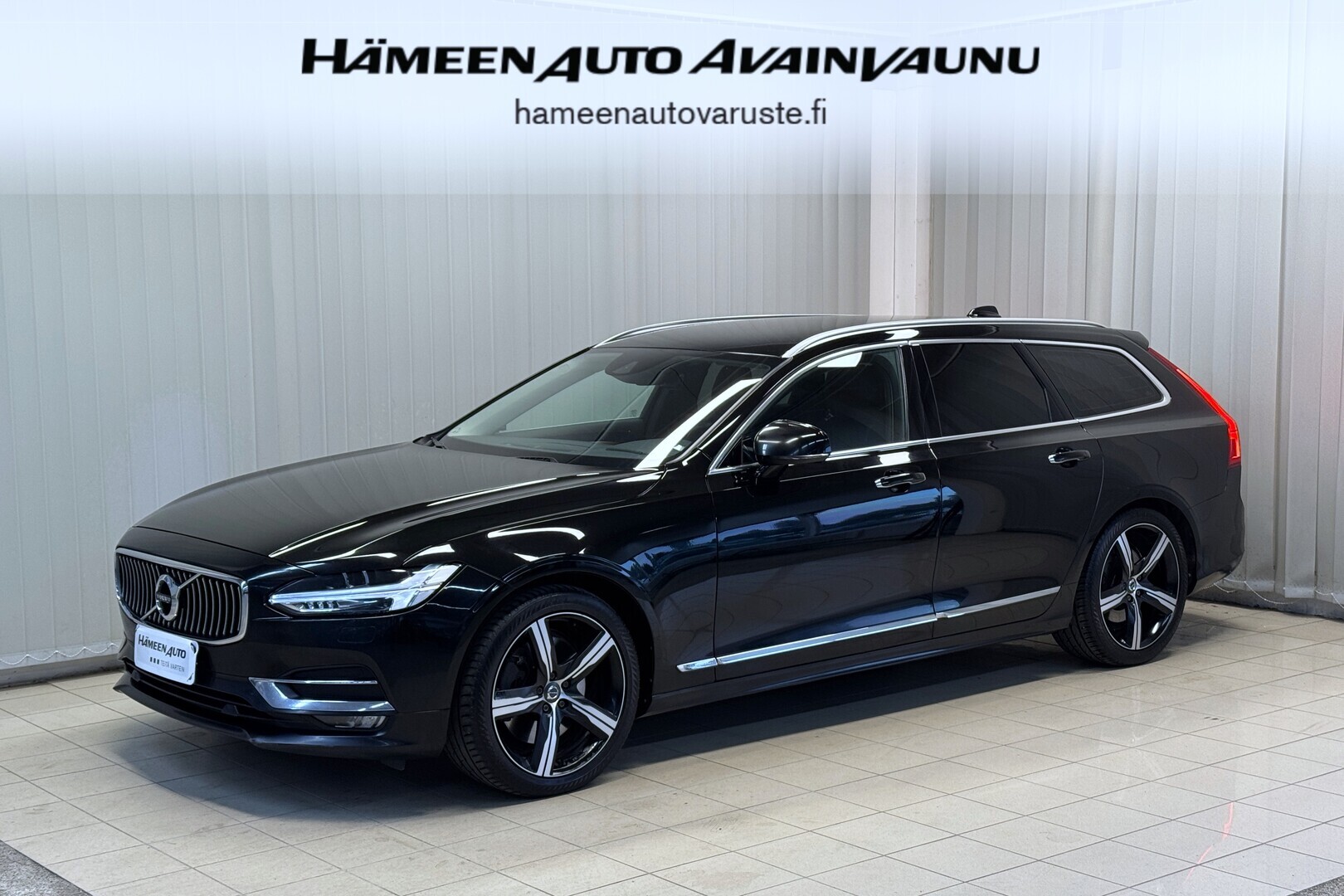 VOLVO V90 1