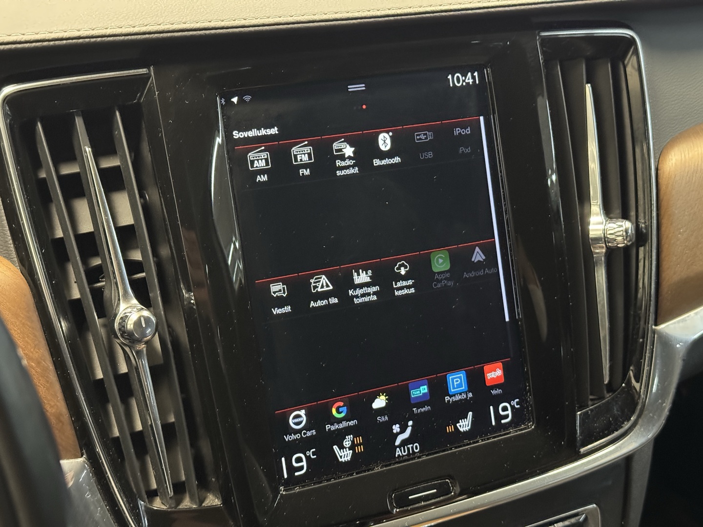 VOLVO V90 15