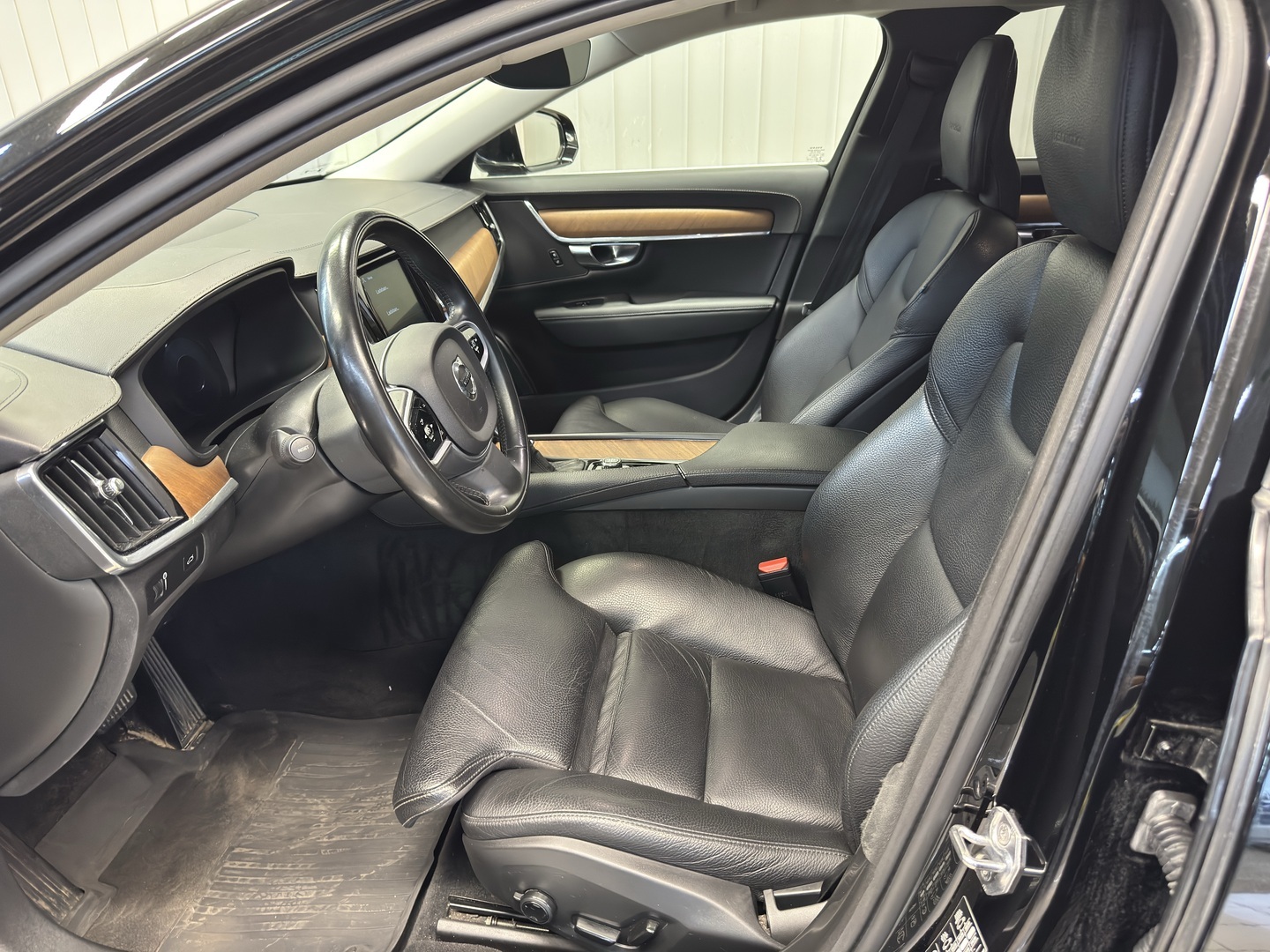 VOLVO V90 5