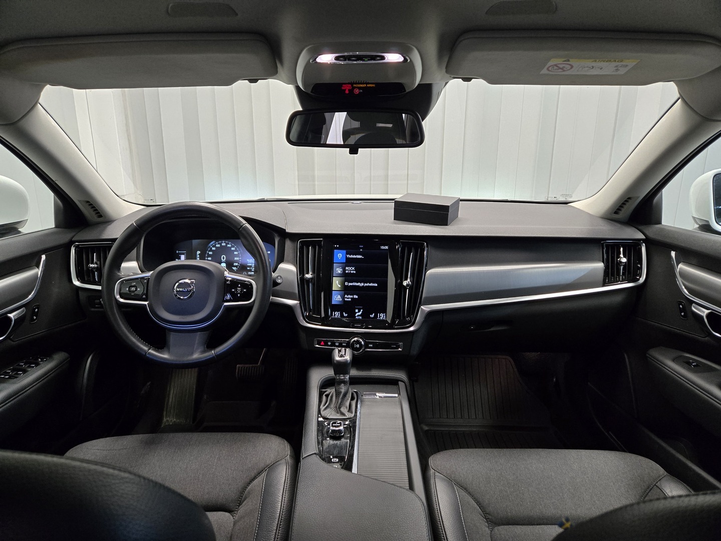 VOLVO V90 11