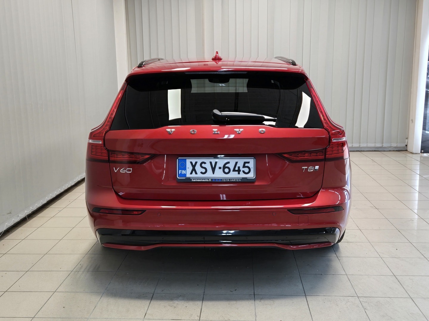 VOLVO V60 4