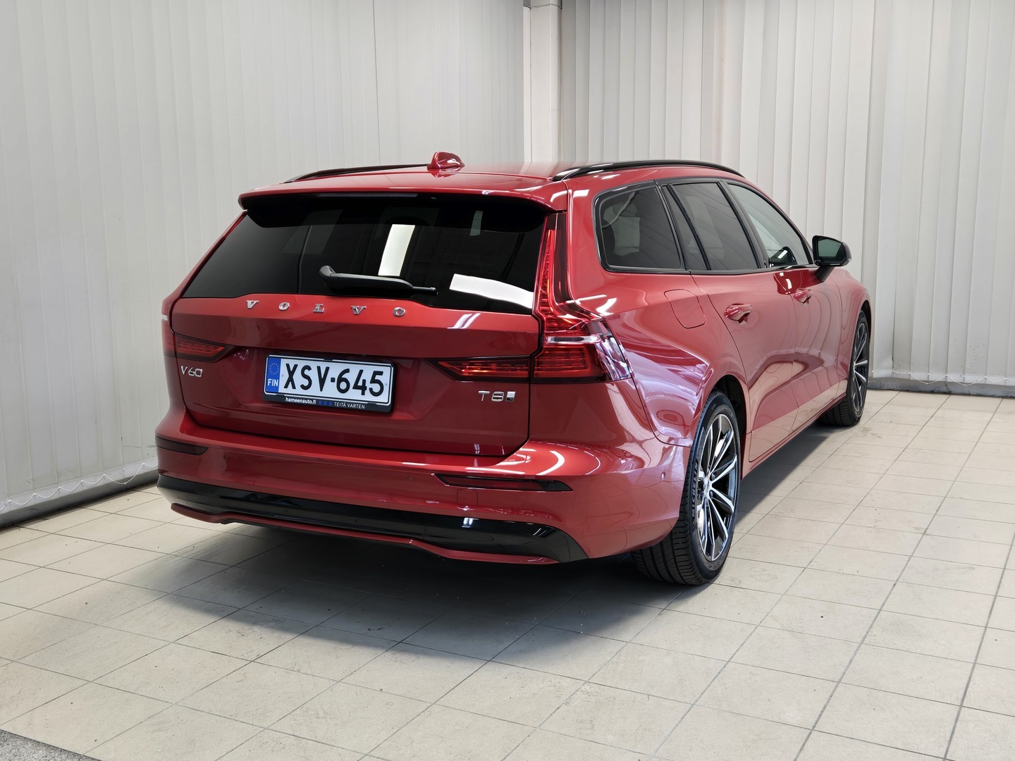 VOLVO V60 5