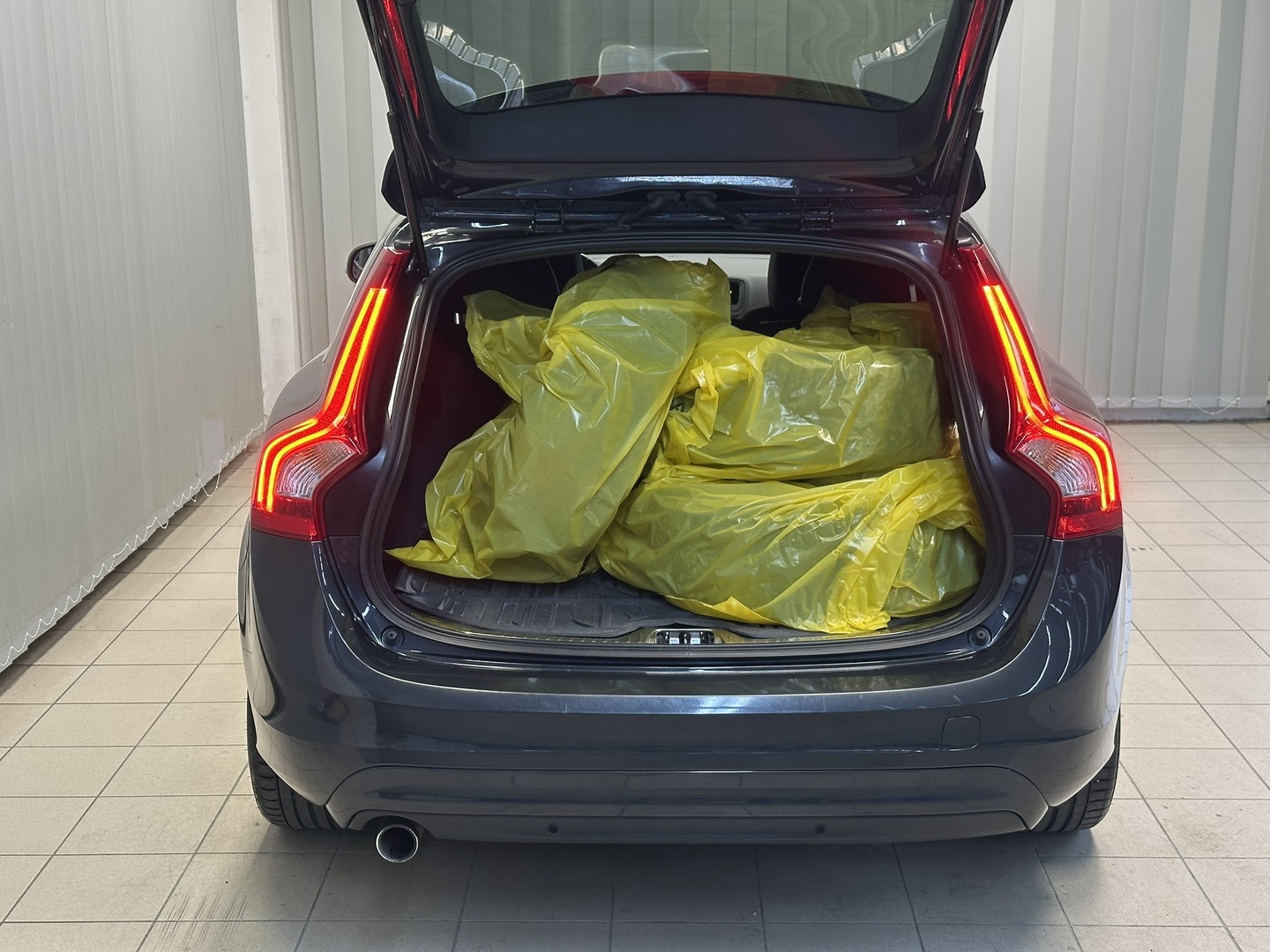VOLVO V60 18