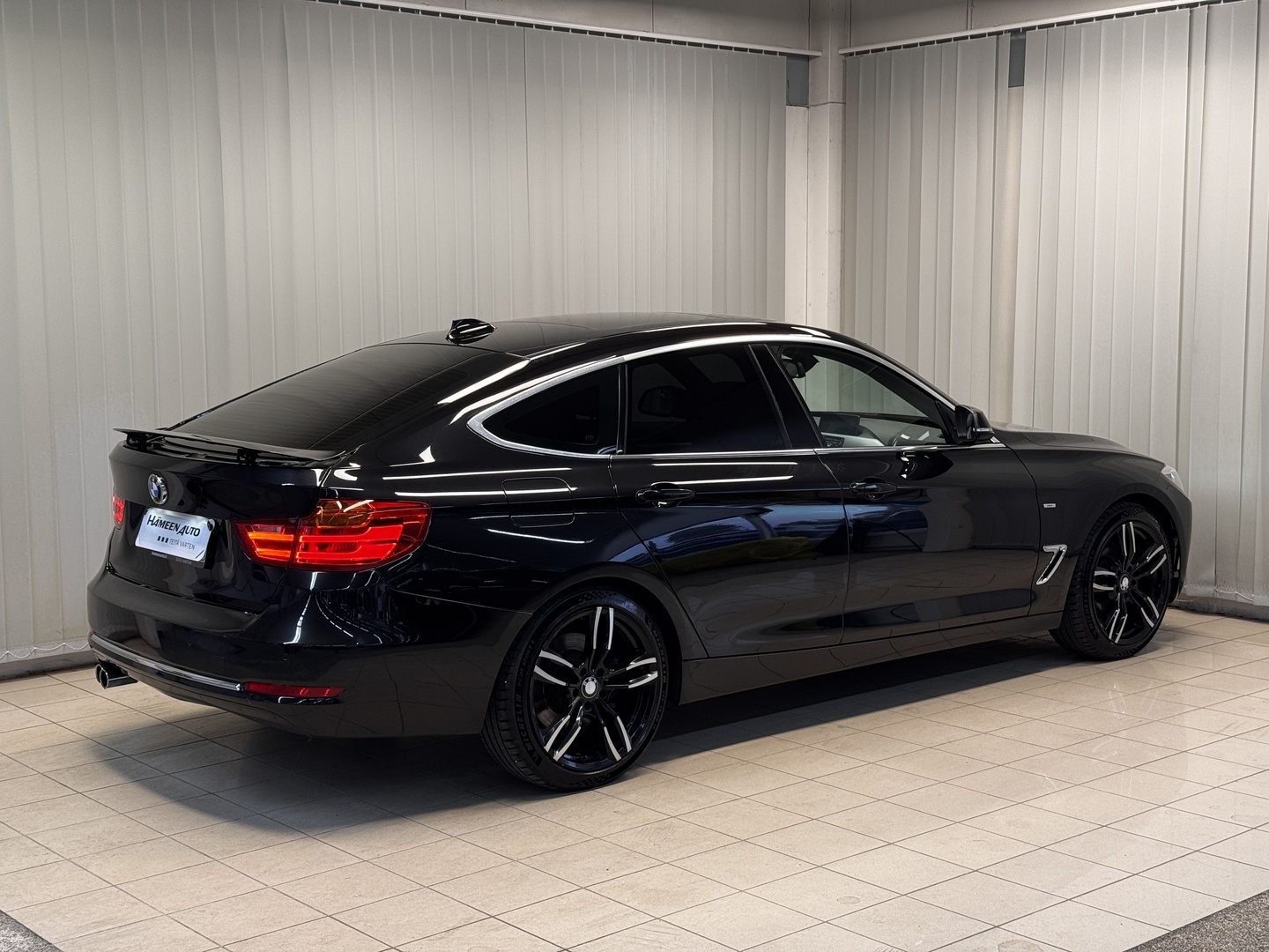BMW 330 Gran Turismo 3