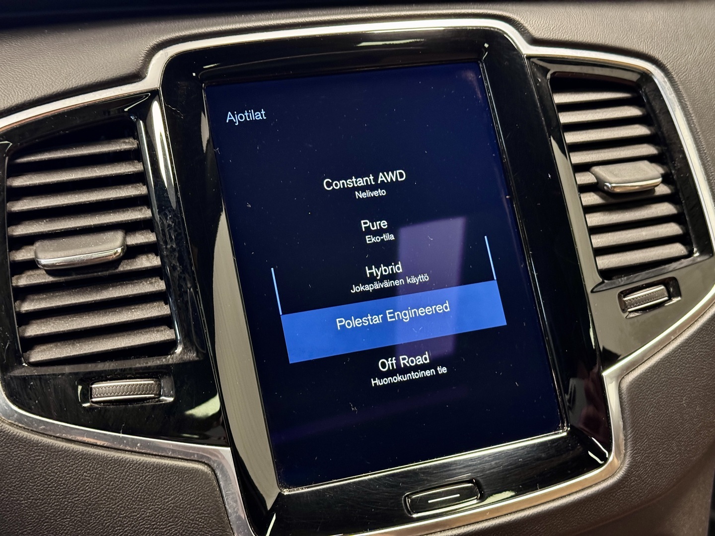VOLVO XC90 20