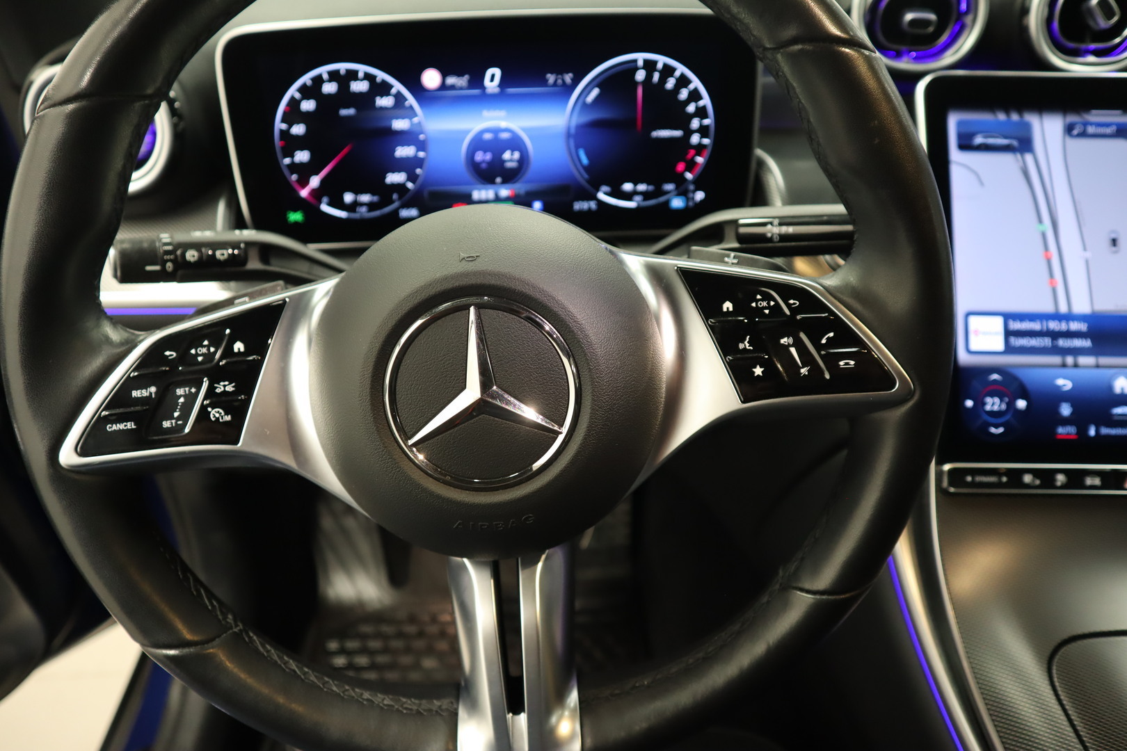 MERCEDES-BENZ GLC 13