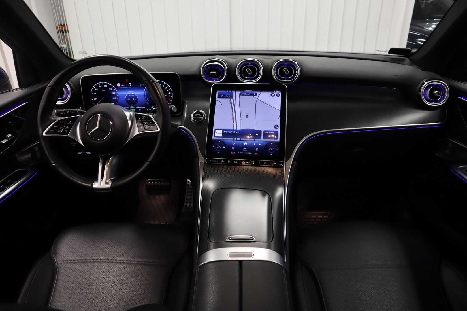MERCEDES-BENZ GLC 7