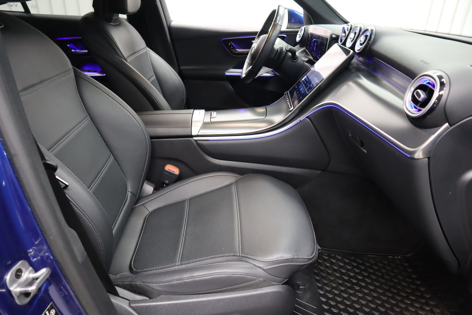 MERCEDES-BENZ GLC 9