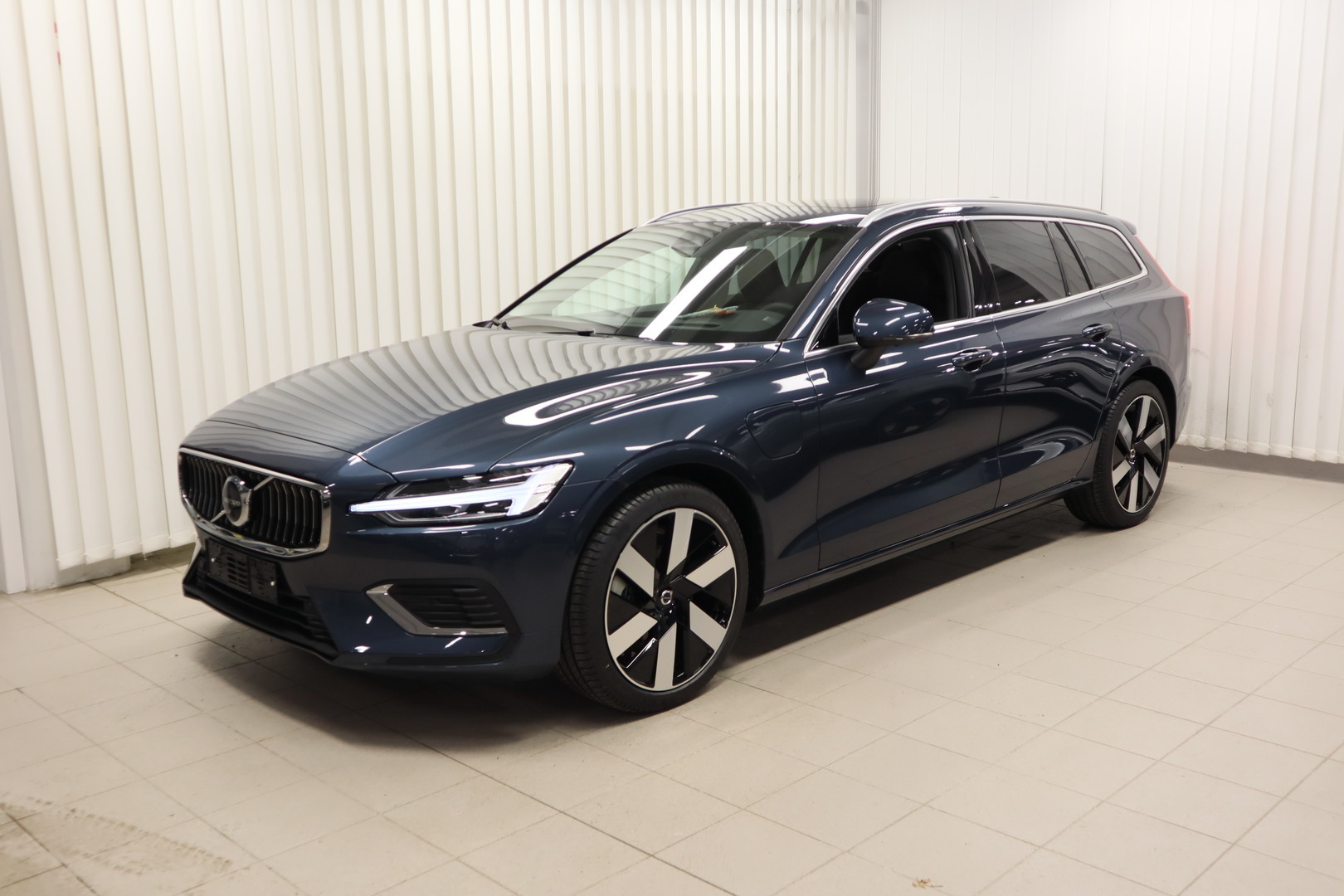 VOLVO V60 1