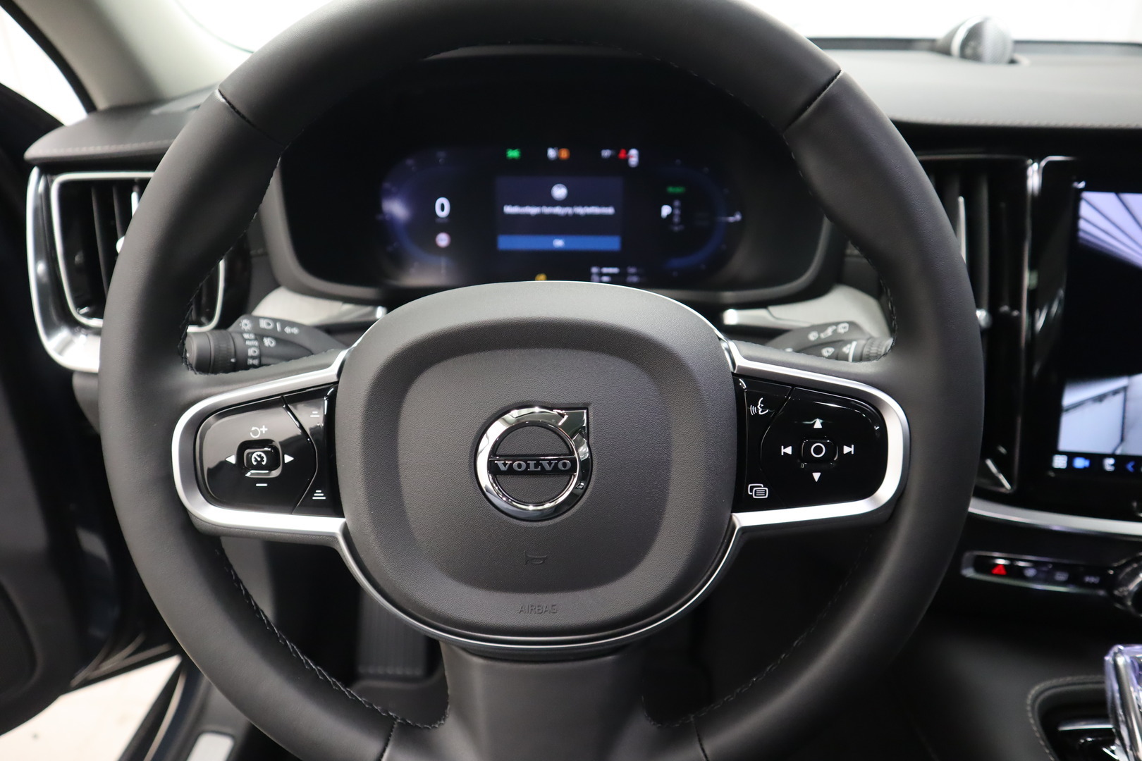 VOLVO V60 10
