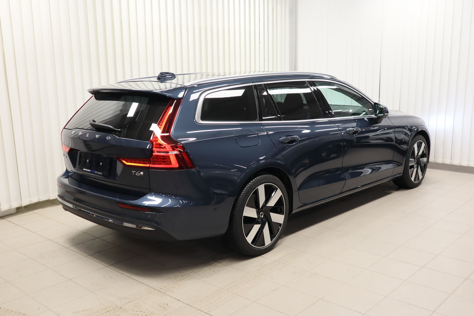 VOLVO V60 3