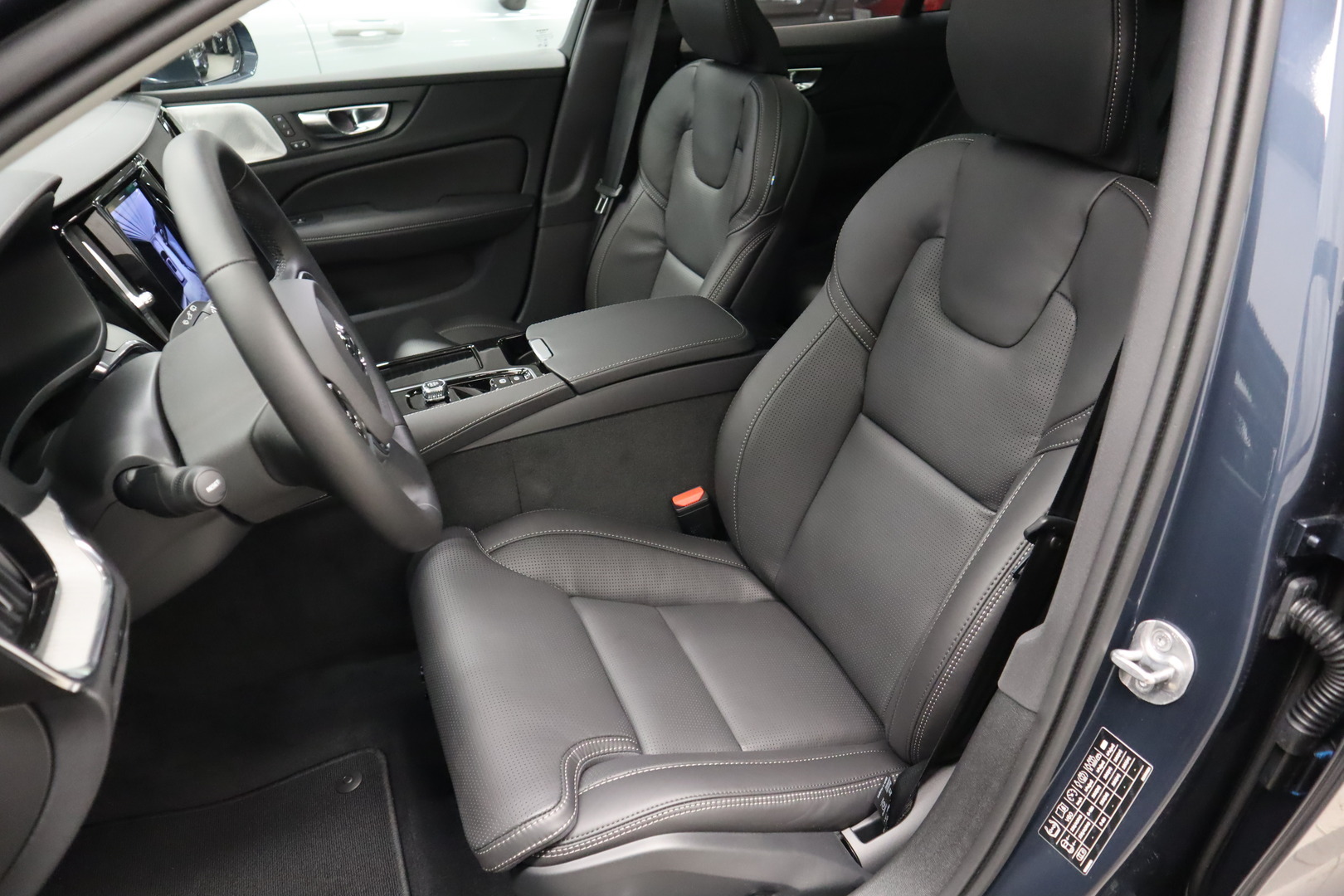 VOLVO V60 6