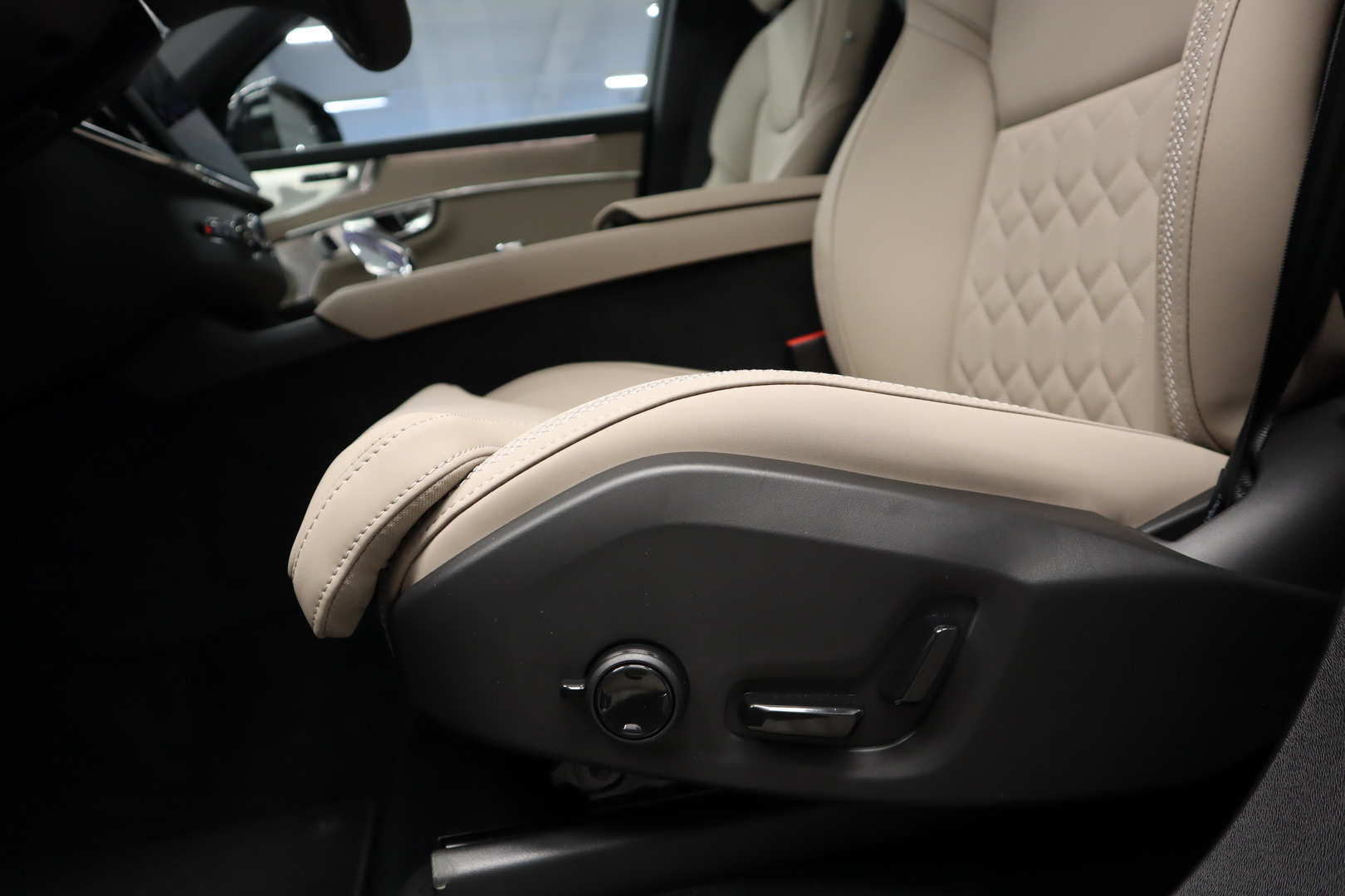 VOLVO XC90 10