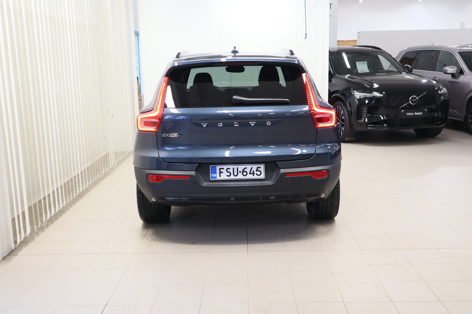 VOLVO EX40 5