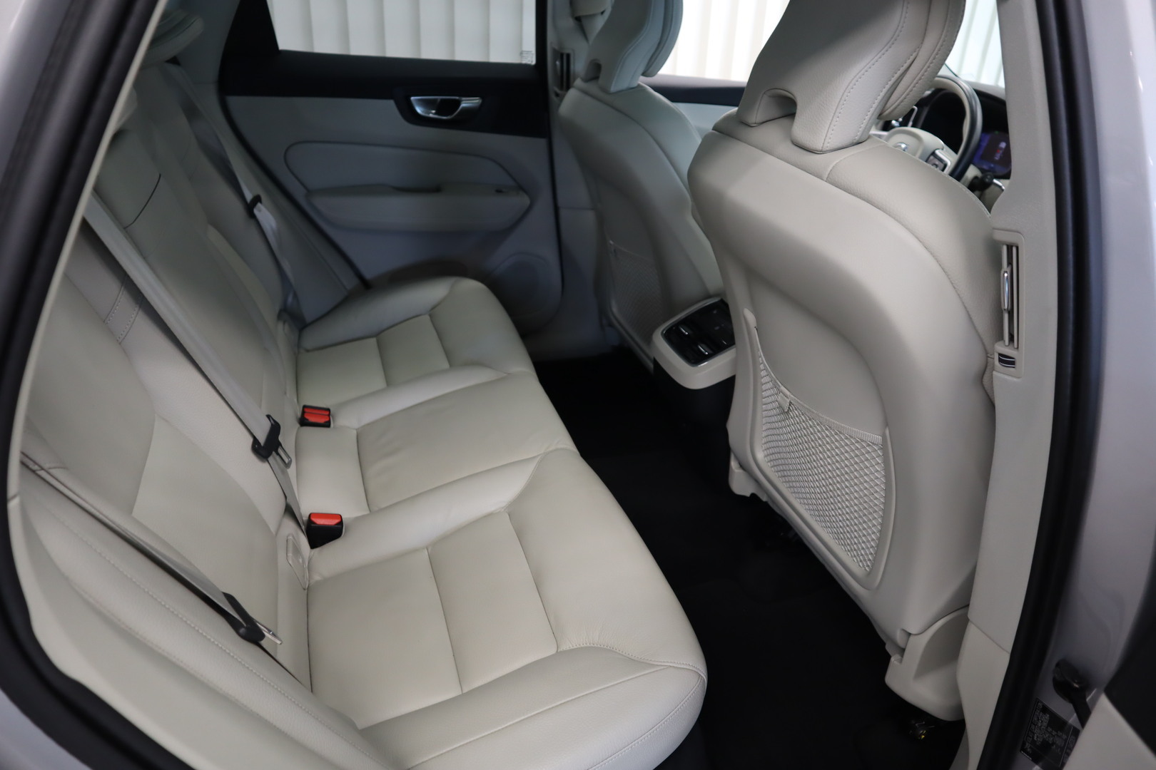 VOLVO XC60 10