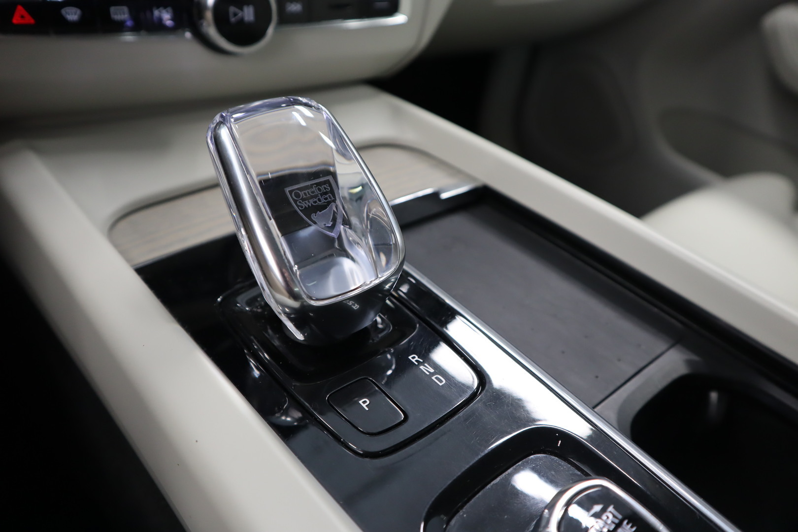 VOLVO XC60 20