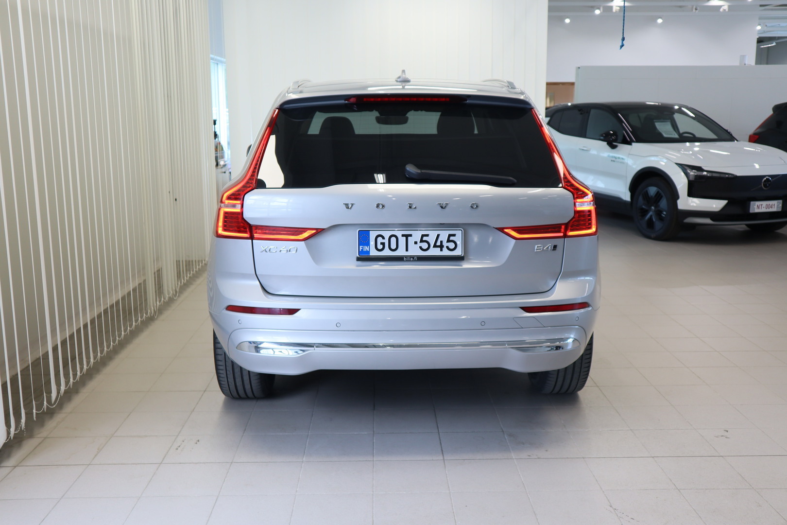 VOLVO XC60 5