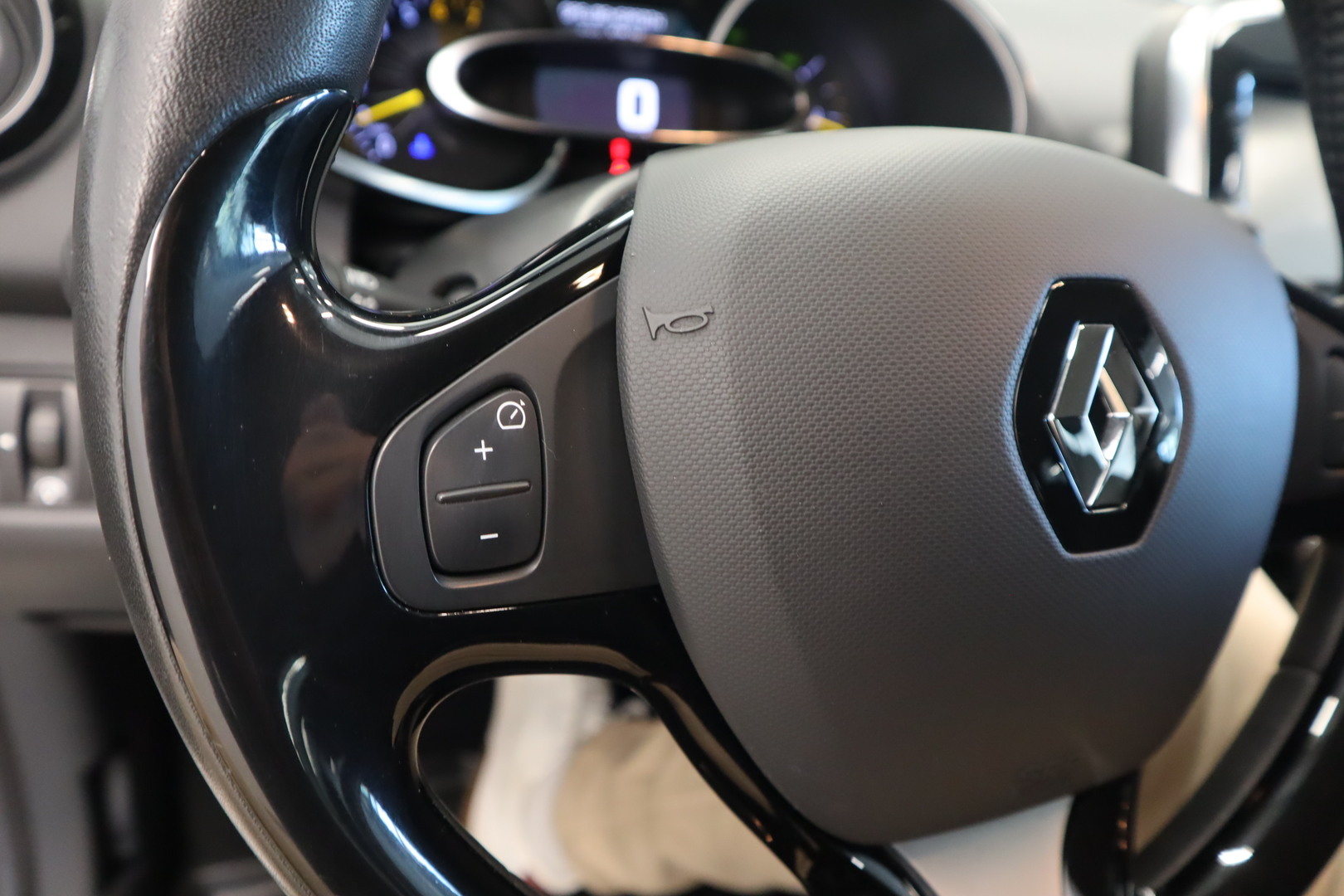 RENAULT Clio 15