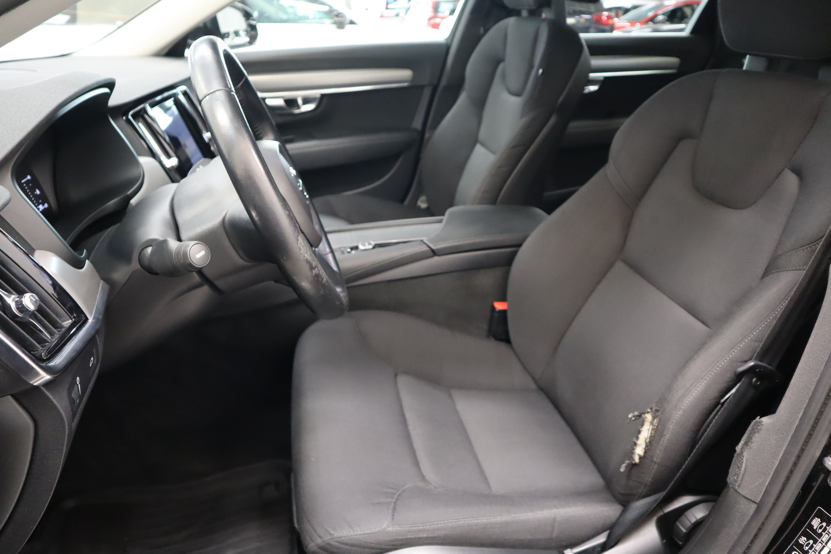VOLVO S90 10