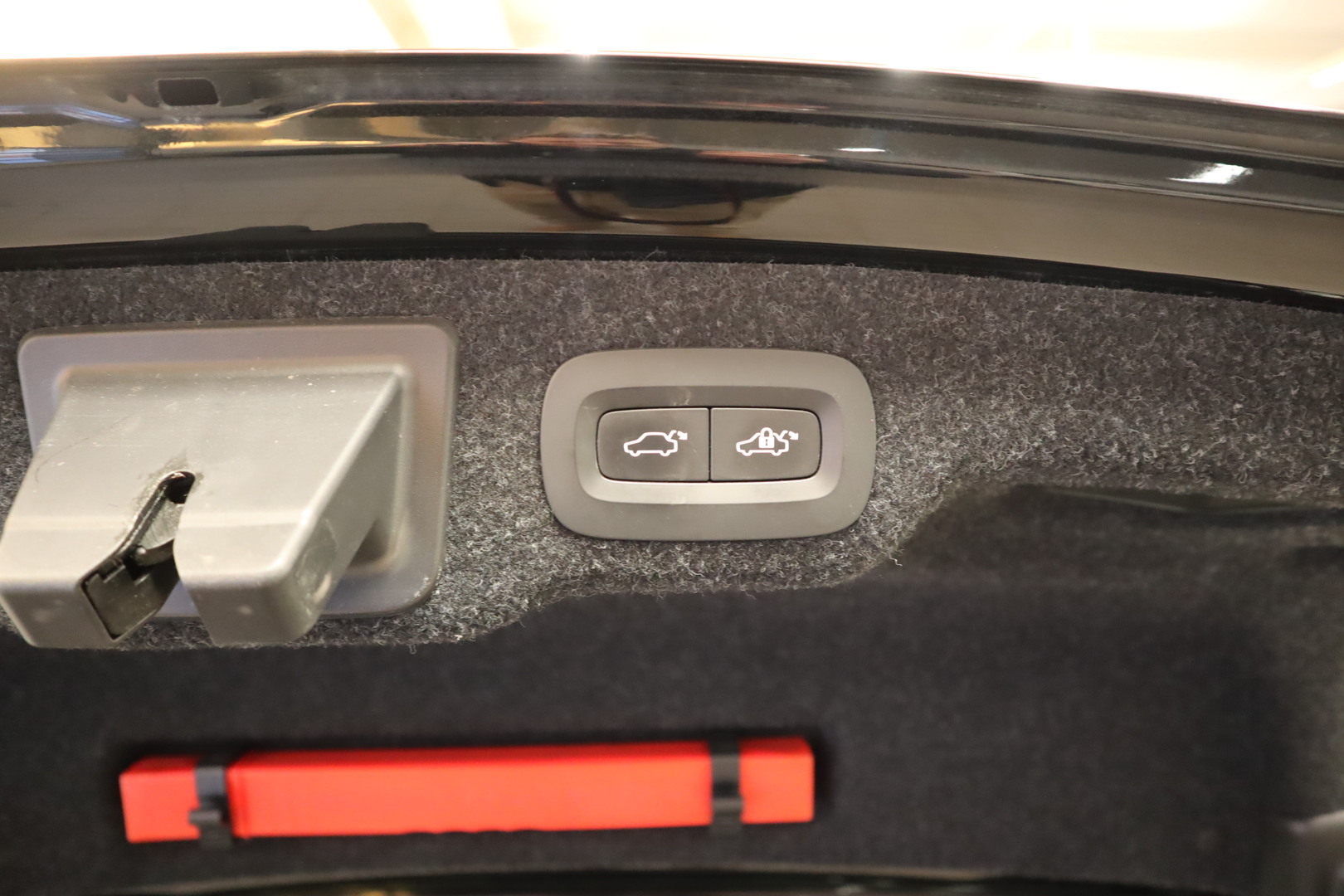 VOLVO S90 21