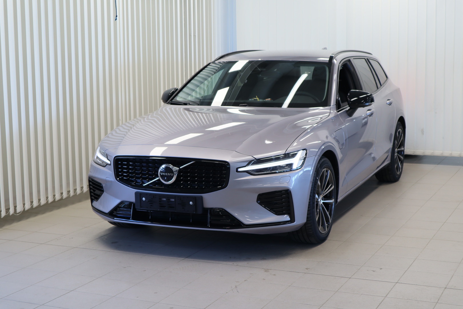 VOLVO V60 1