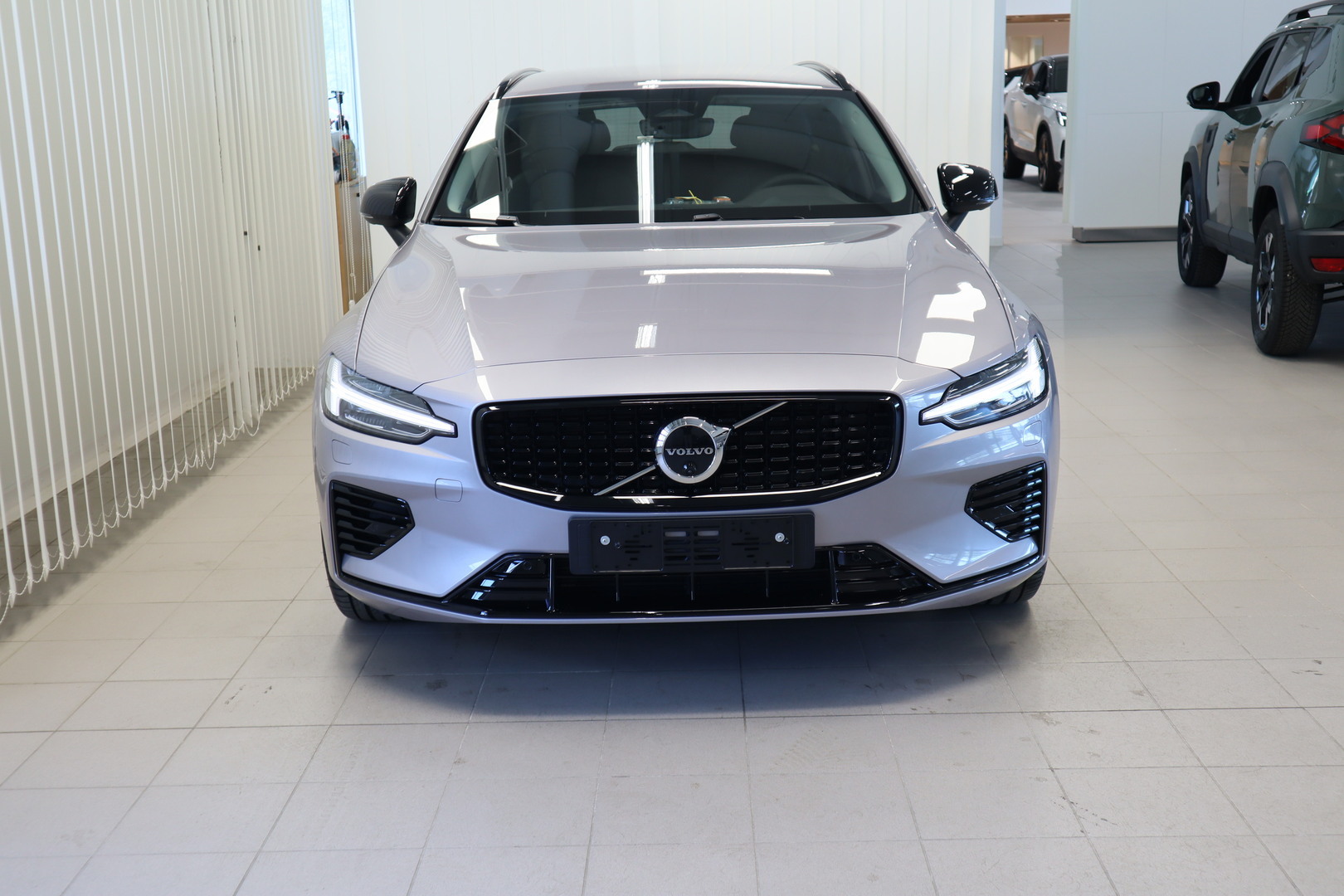 VOLVO V60 2