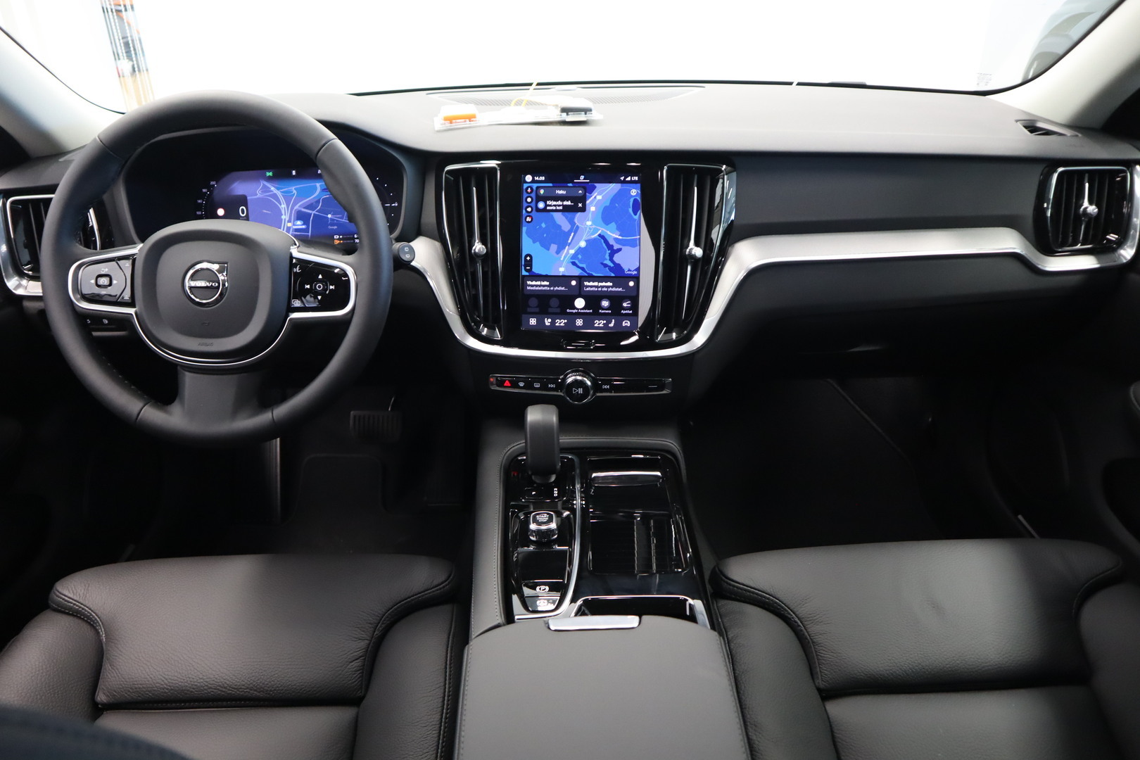 VOLVO V60 7