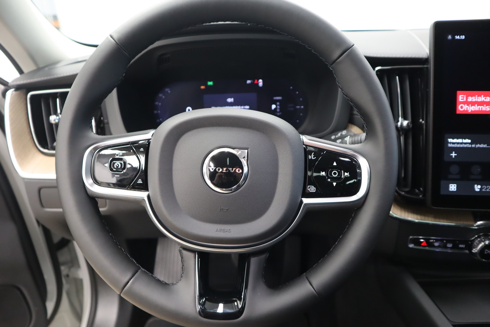 VOLVO XC60 12