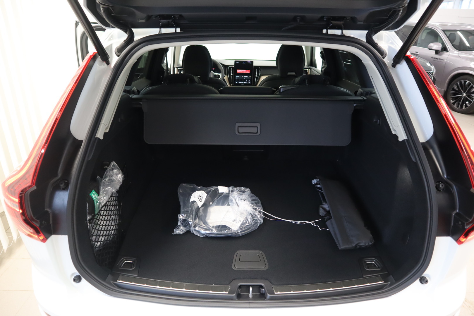 VOLVO XC60 18