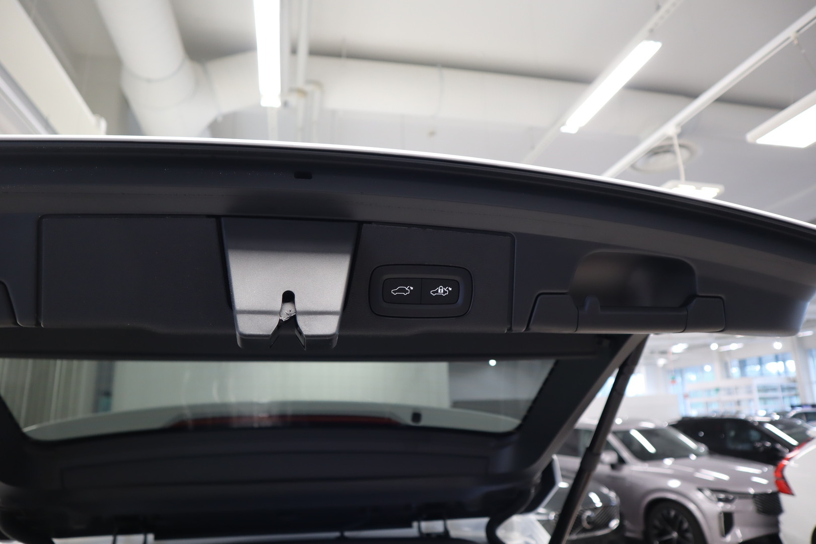 VOLVO XC60 19