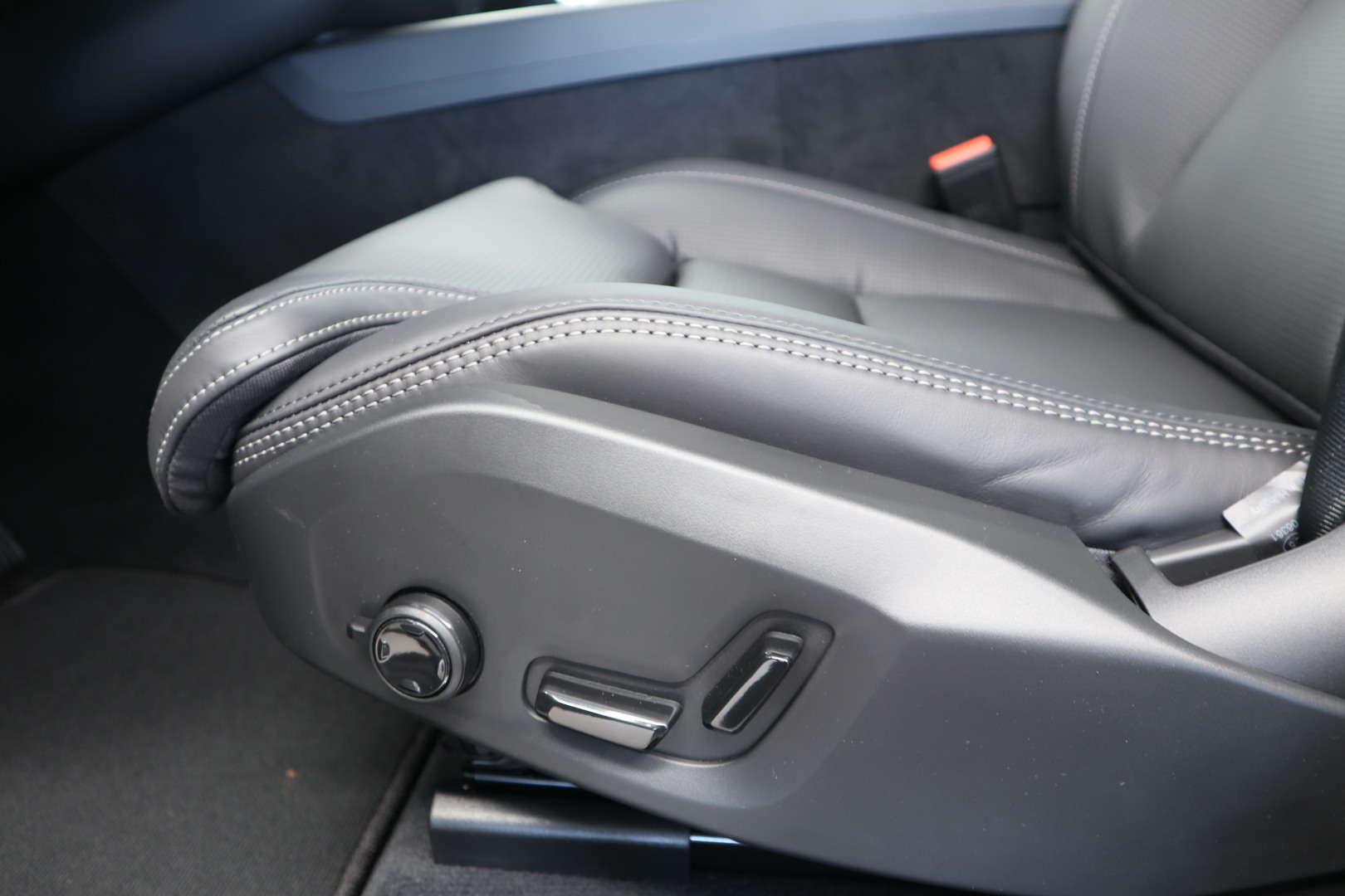 VOLVO XC60 13