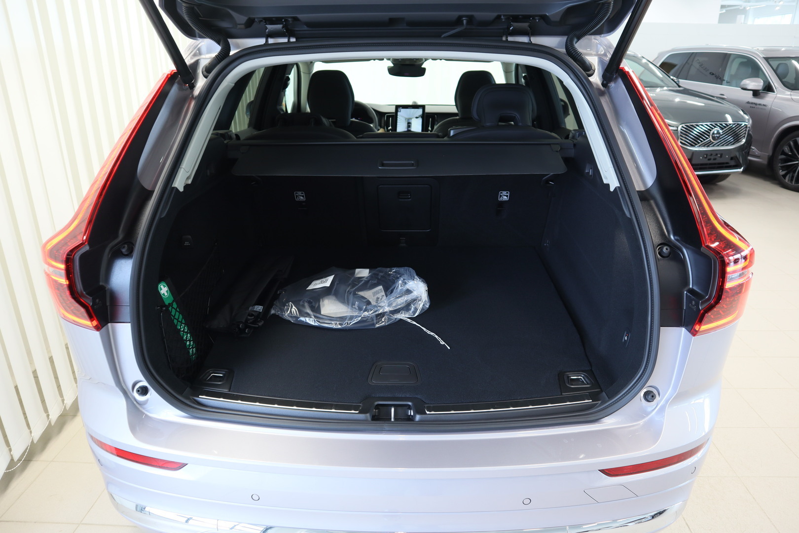 VOLVO XC60 20