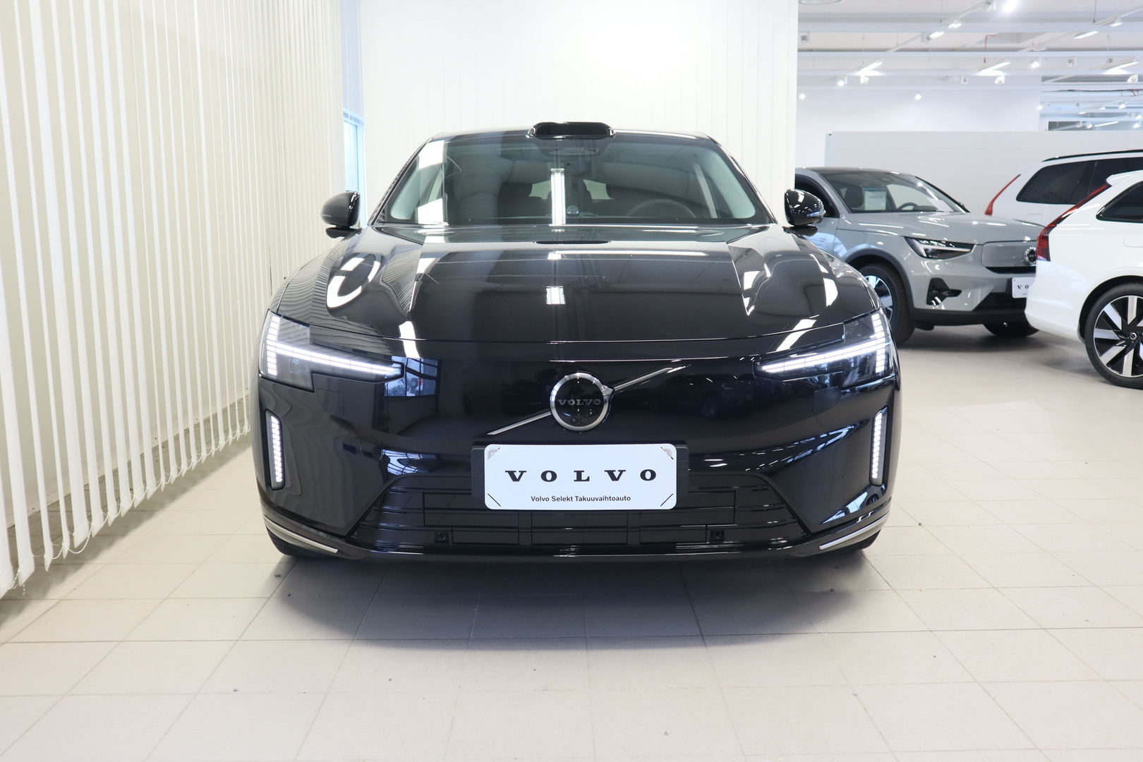 VOLVO ES90 2