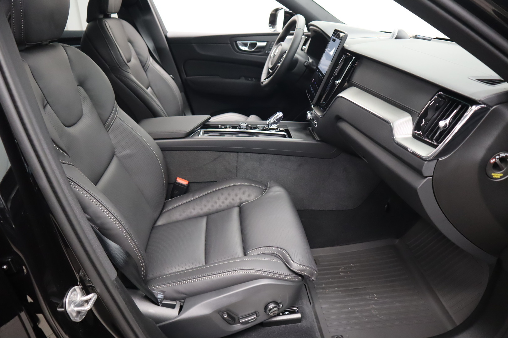 VOLVO XC60 10