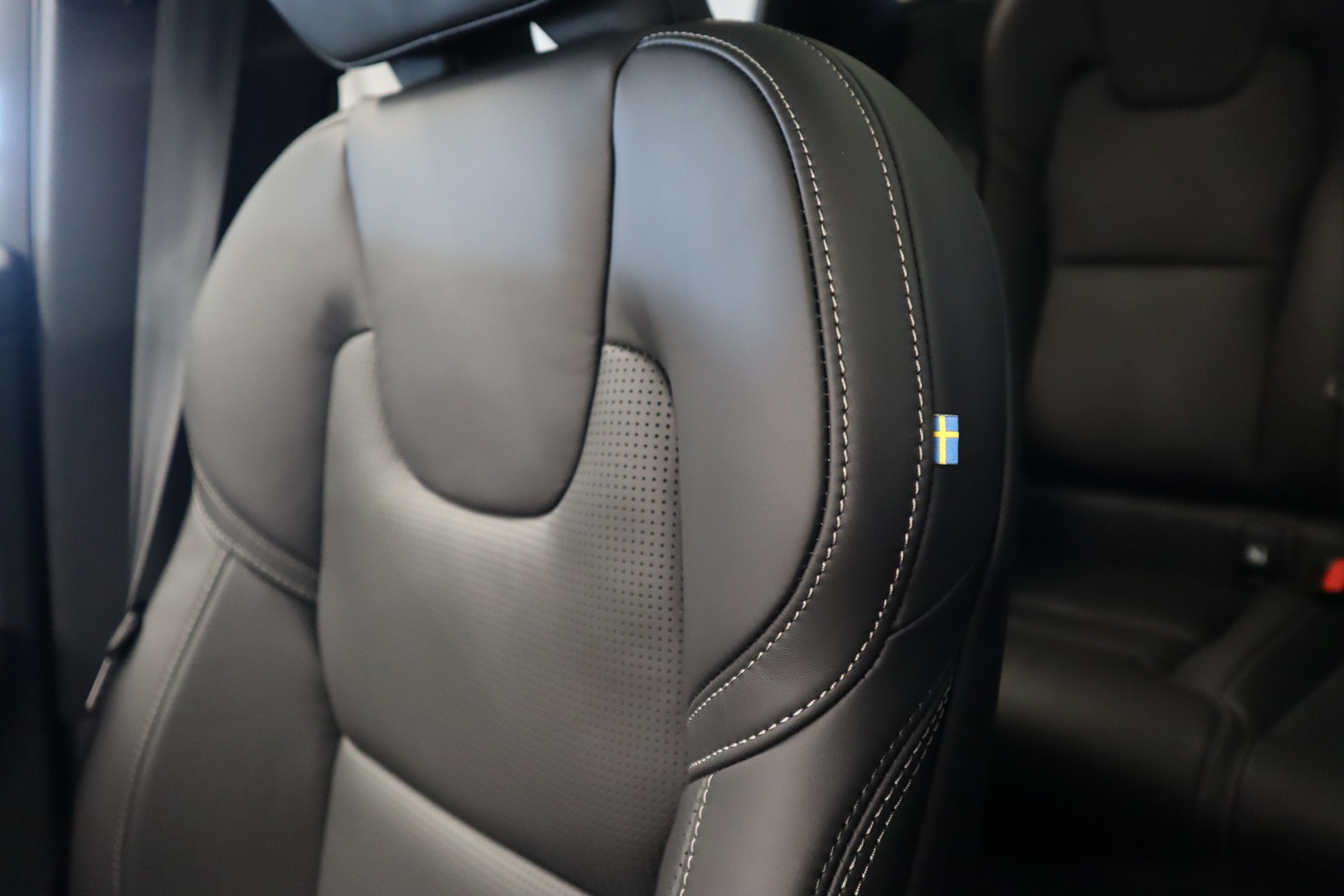 VOLVO XC60 17