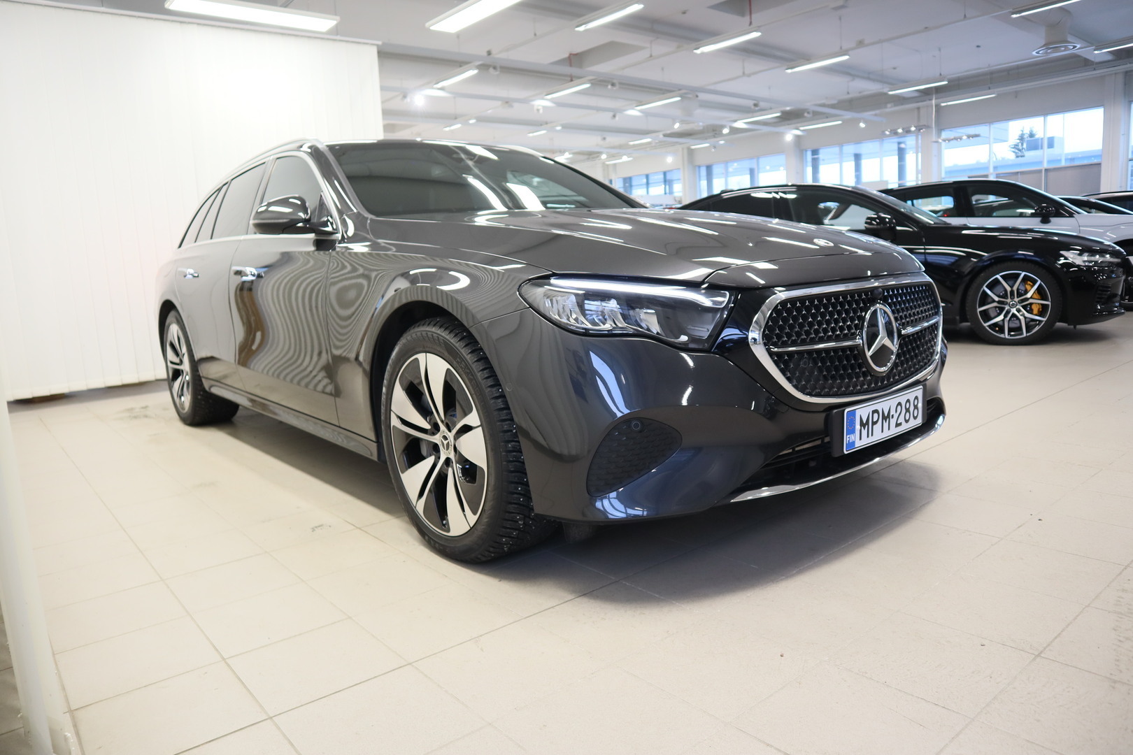 MERCEDES-BENZ E 3