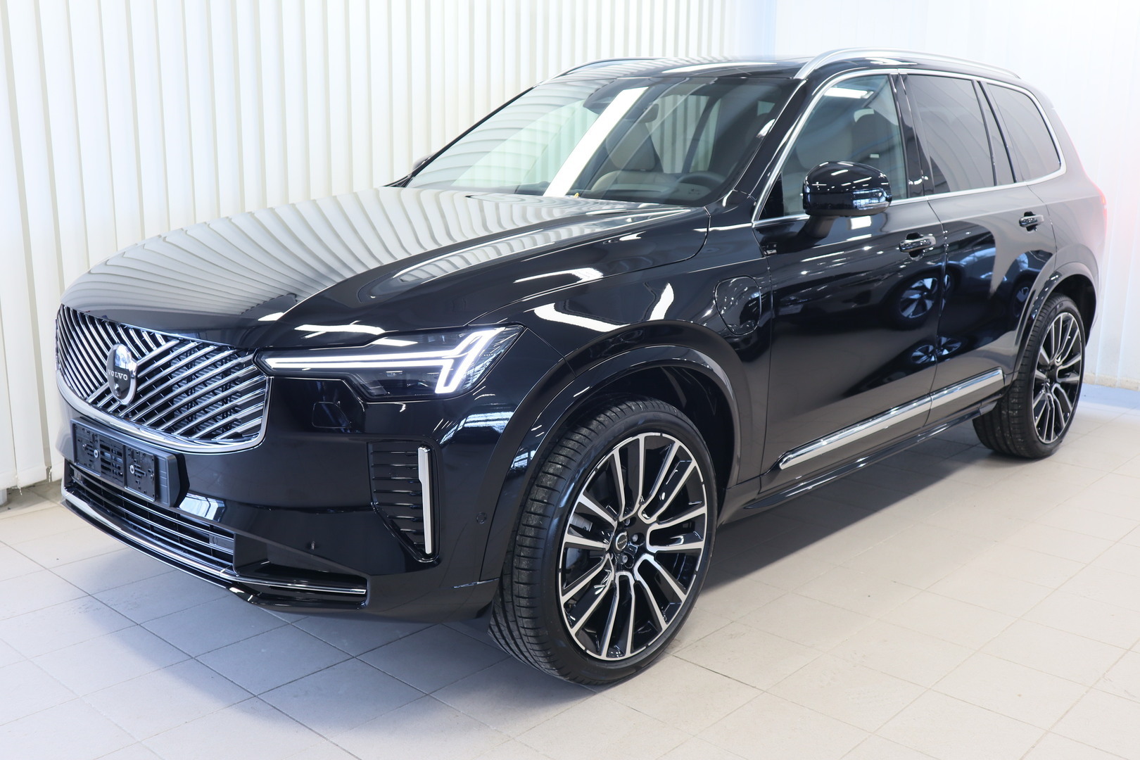 VOLVO XC90 1