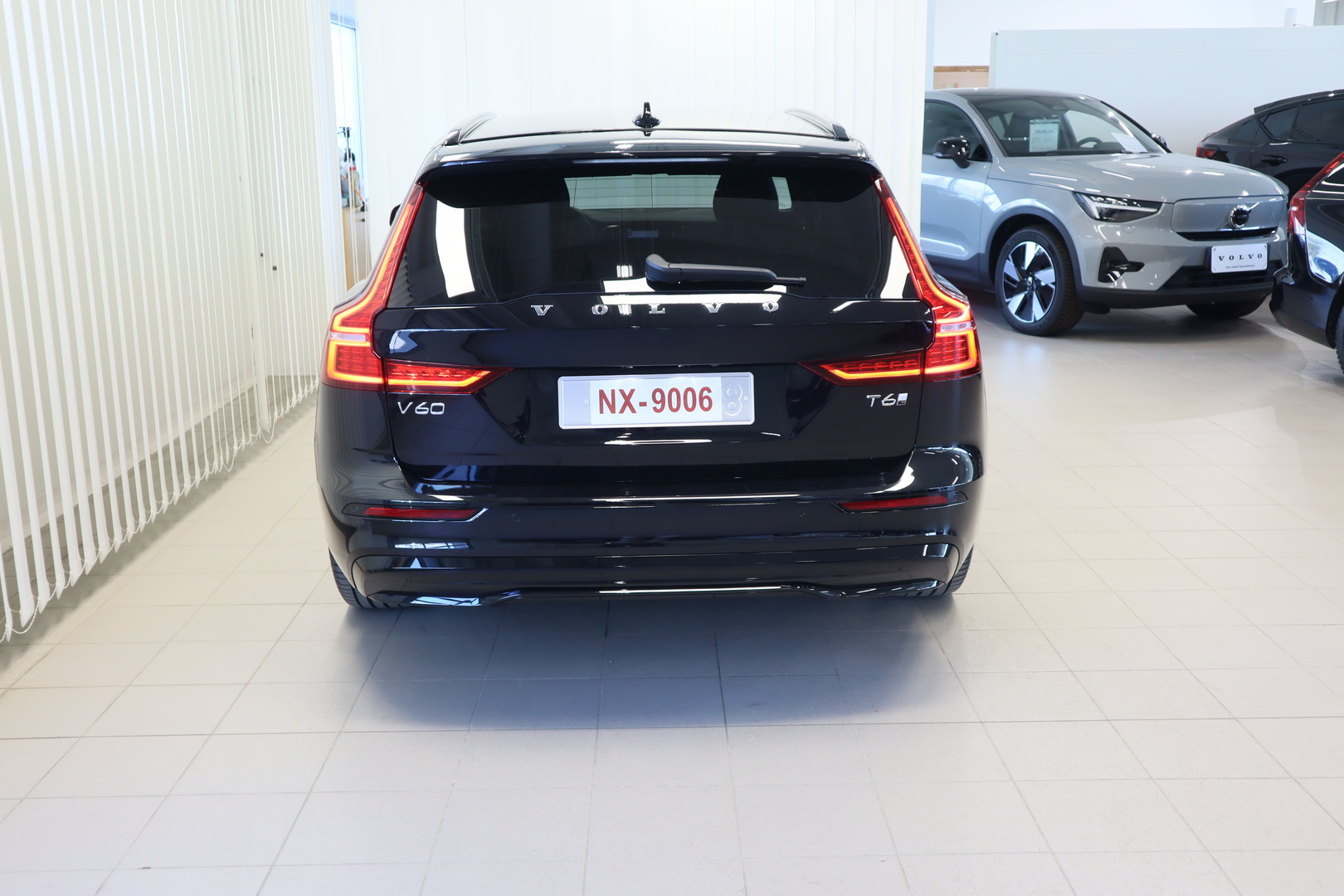 VOLVO V60 5