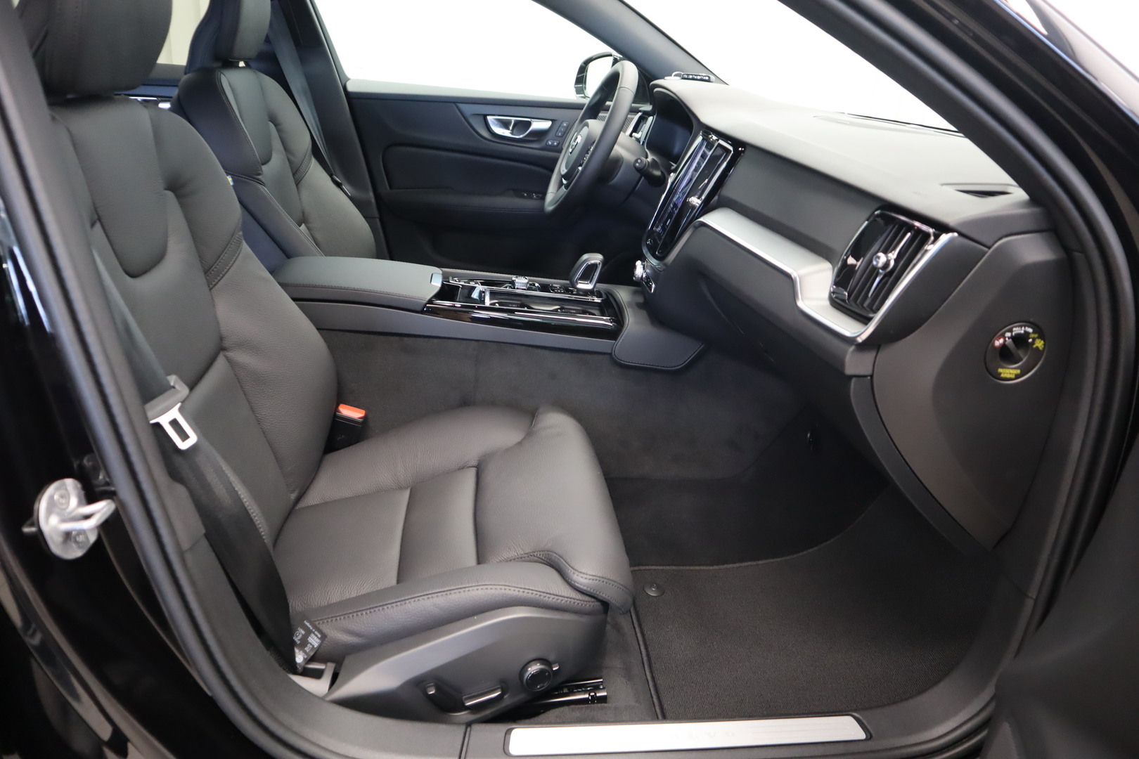 VOLVO V60 9