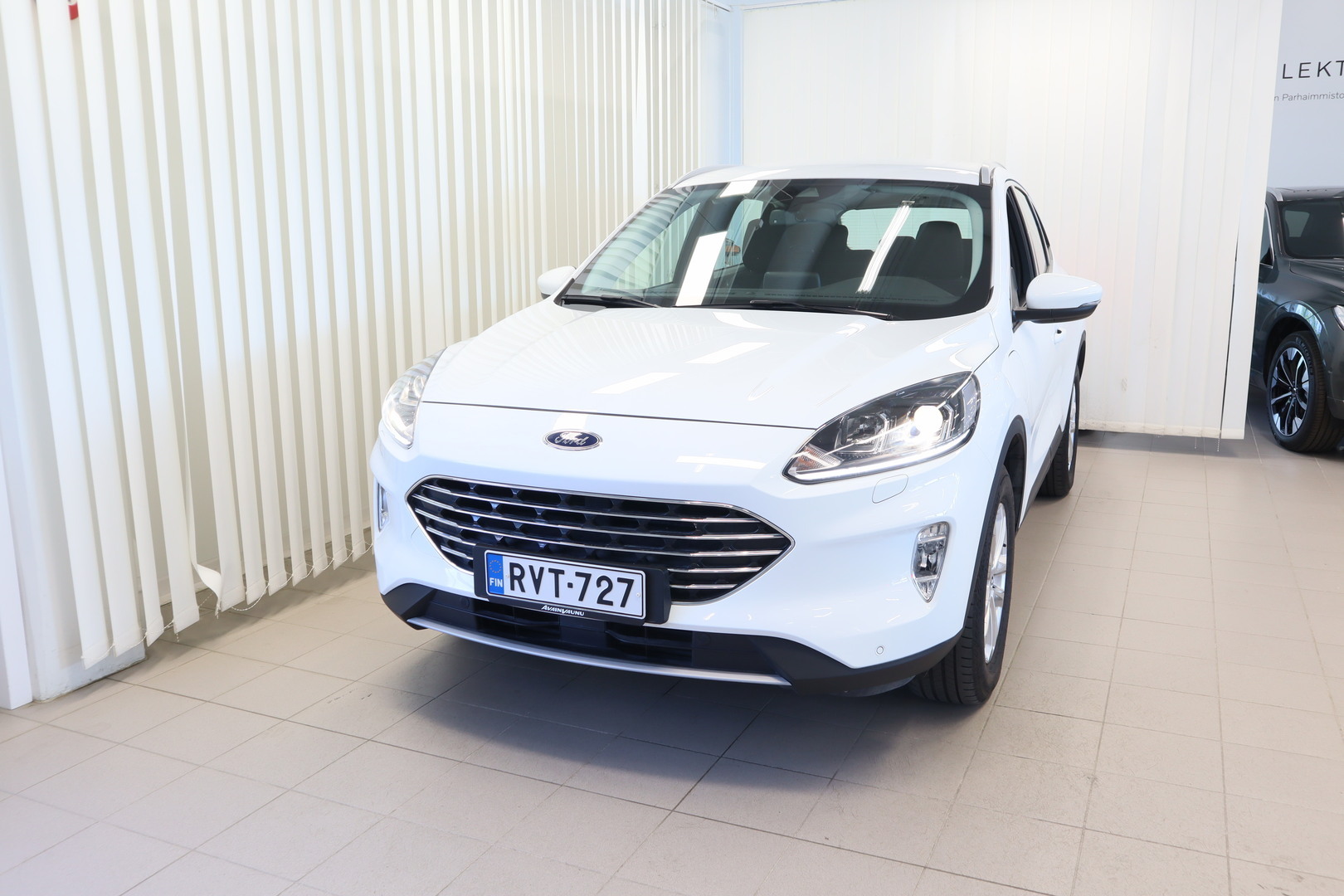 FORD Kuga 1
