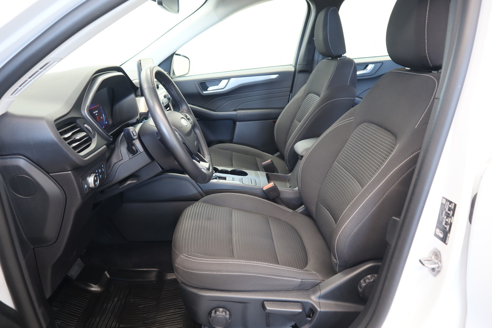 FORD Kuga 10