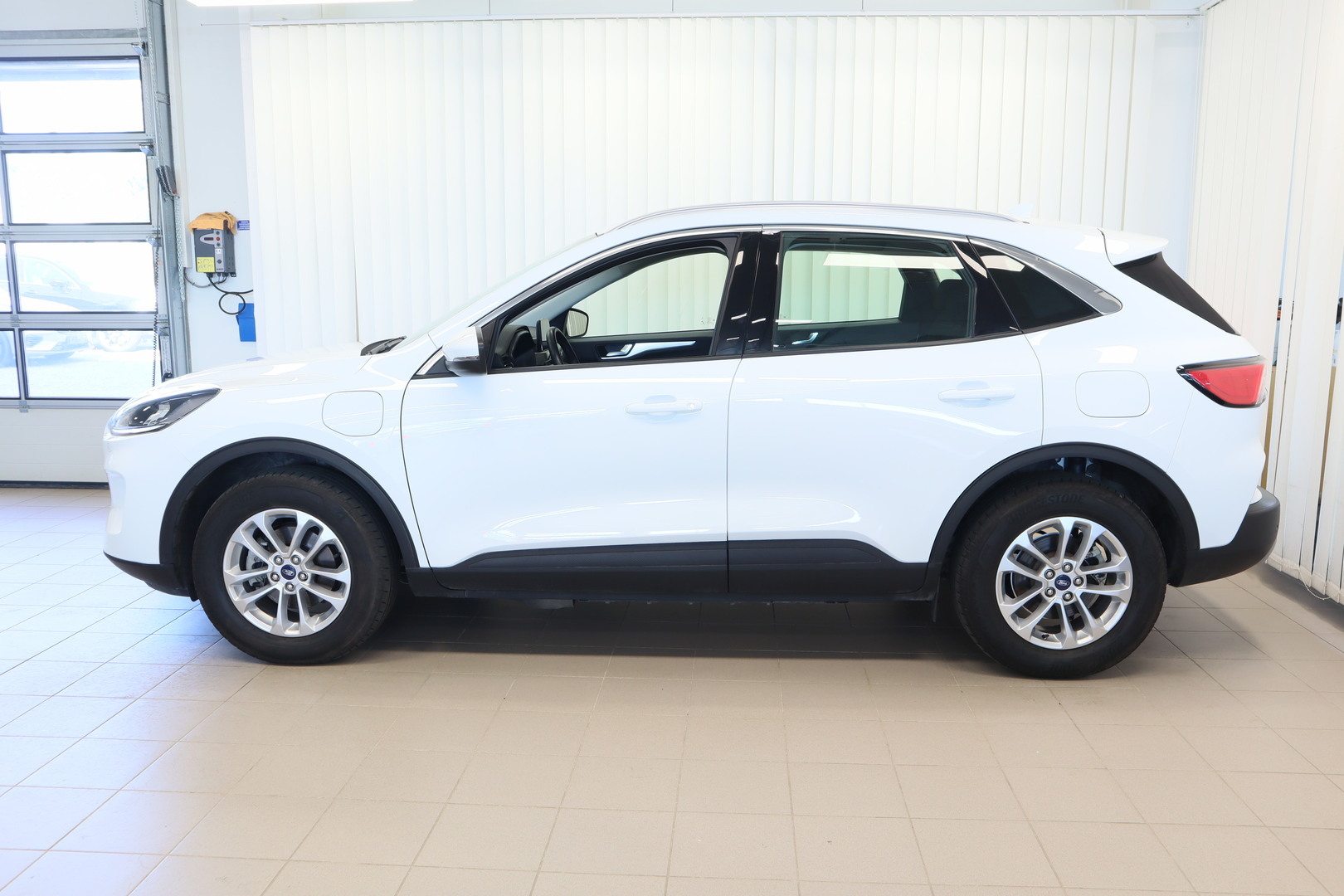 FORD Kuga 4